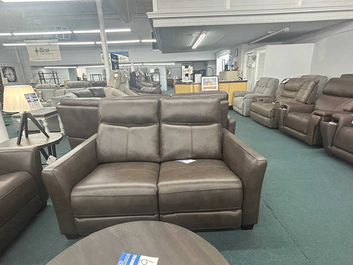 Kuka Love Seat image 1