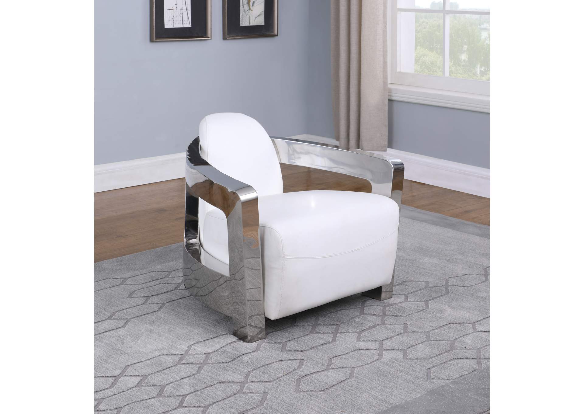 Contemporary Accent Chair image 1