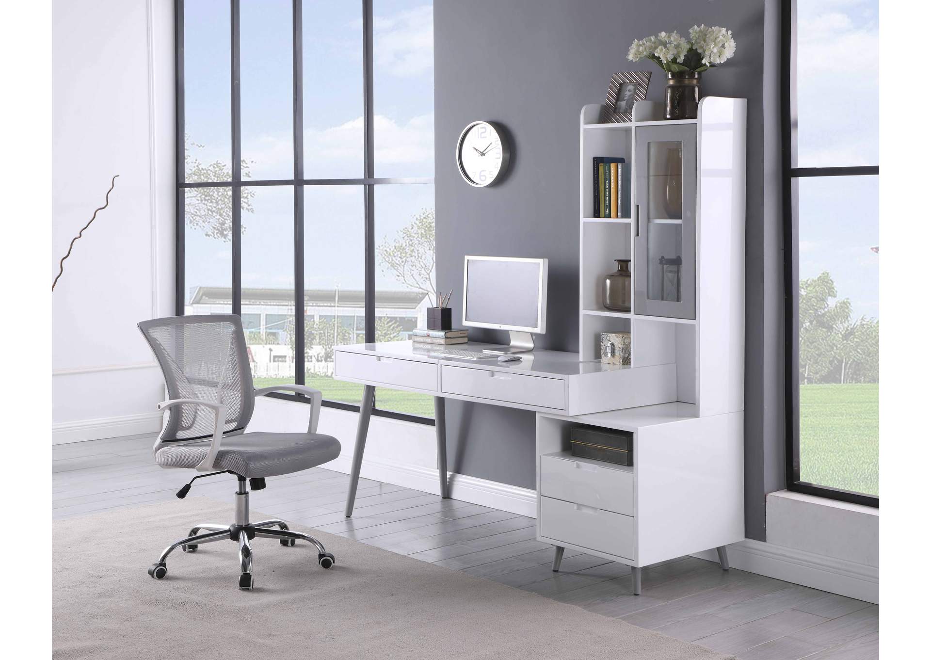 Contemporary Pneumatic Adjustable-Height Computer Chair image 1