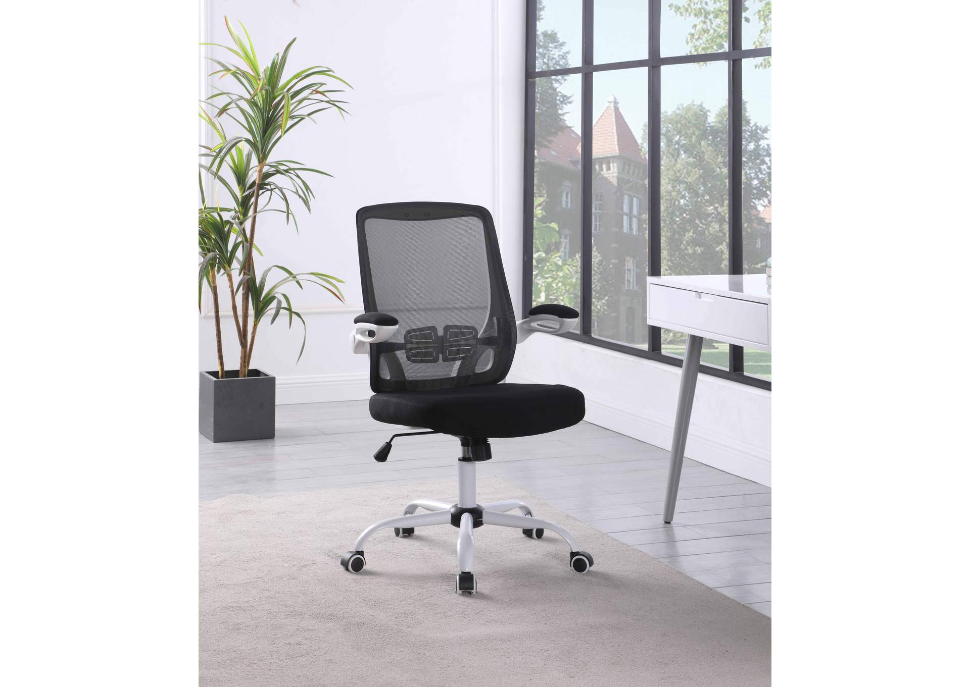 Modern Height Adjustable Computer Chair With Padded Arms image 1
