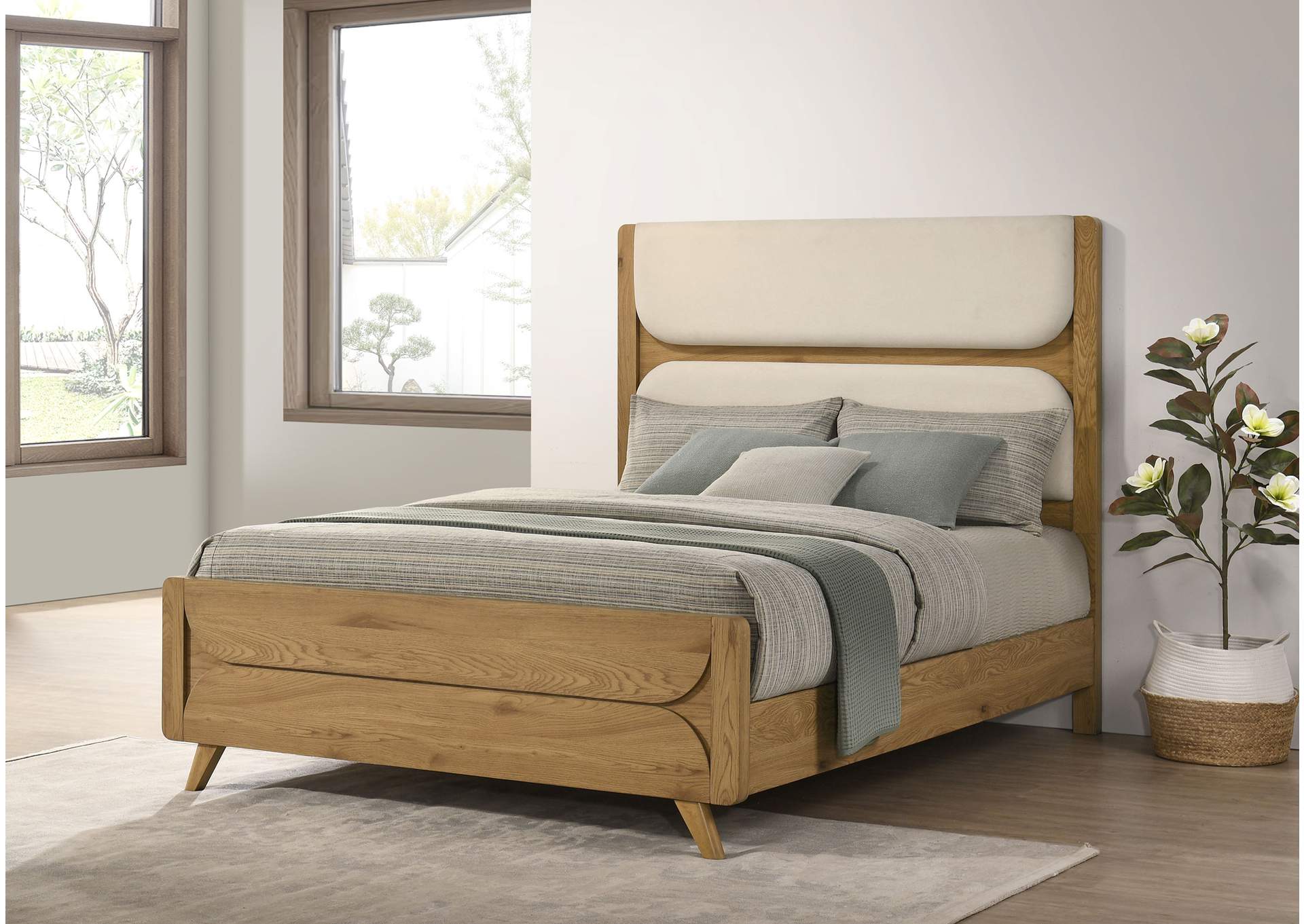 Bennett 63-inch Queen Upholstered Panel Bed Cream and Light Oak image 3