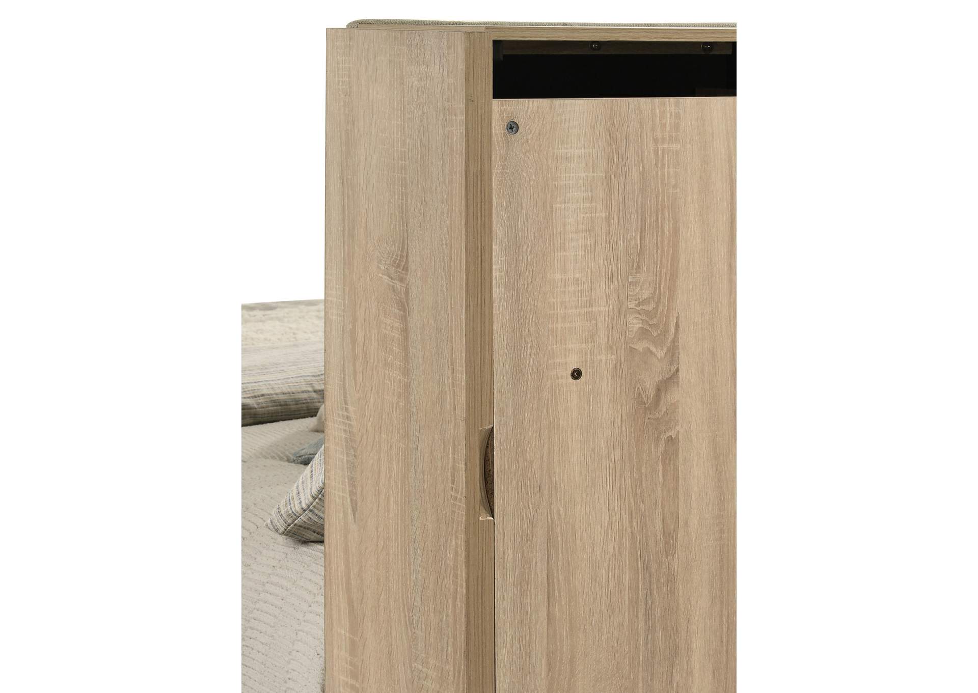 Arielle 4-piece Queen Bedroom Set Light Oak image 12