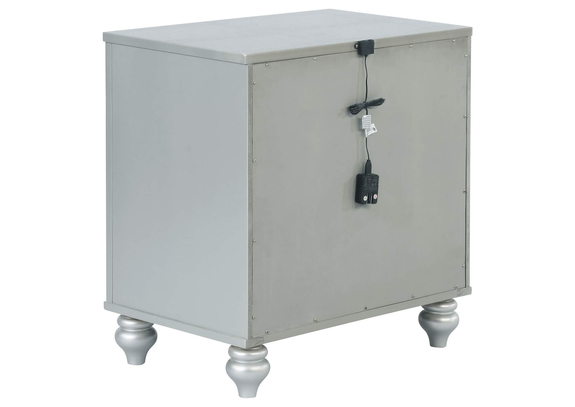 Gunnison 4-piece California King Bedroom Set Silver Metallic