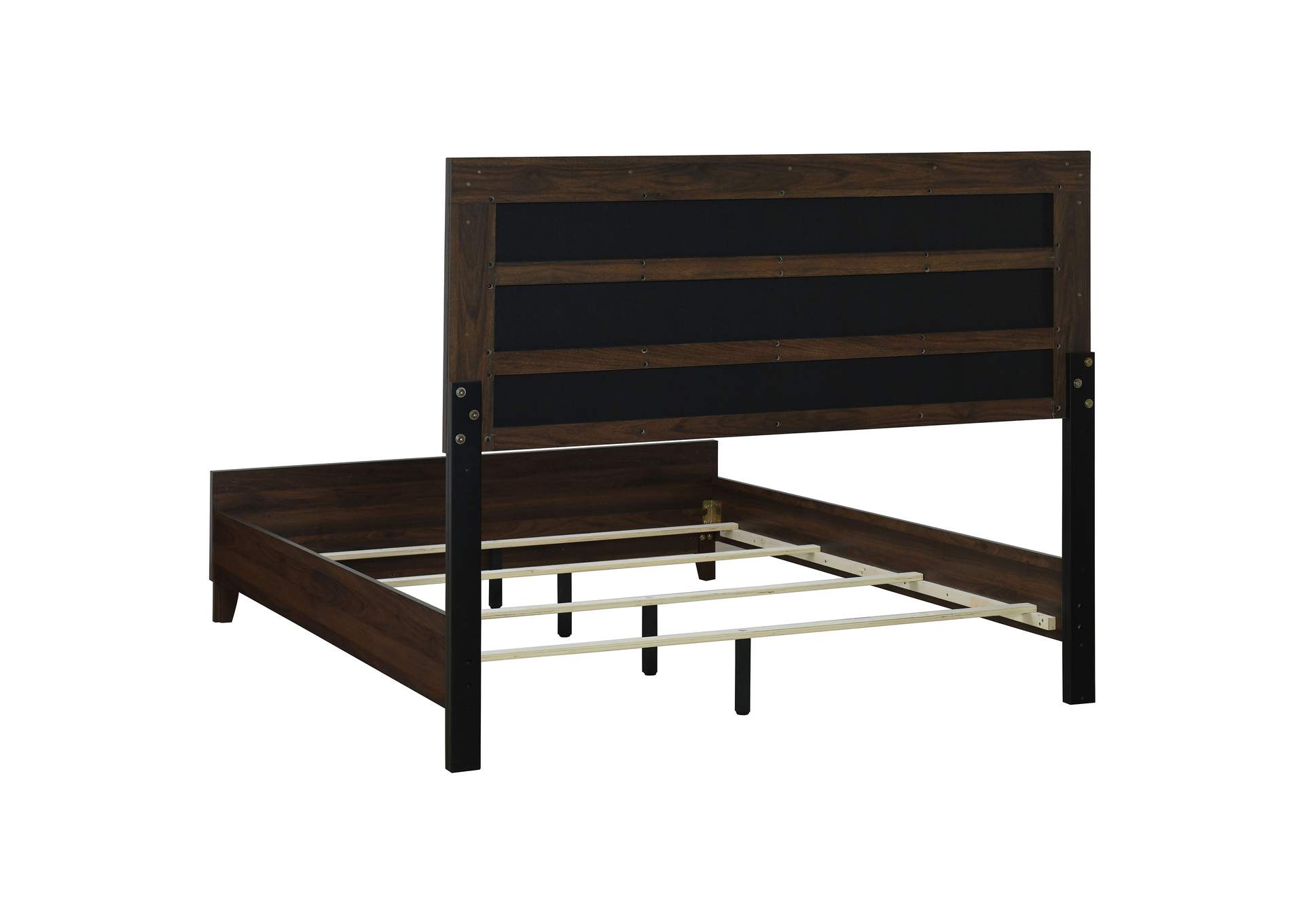 Welsley 5-piece California King Bedroom Set Walnut