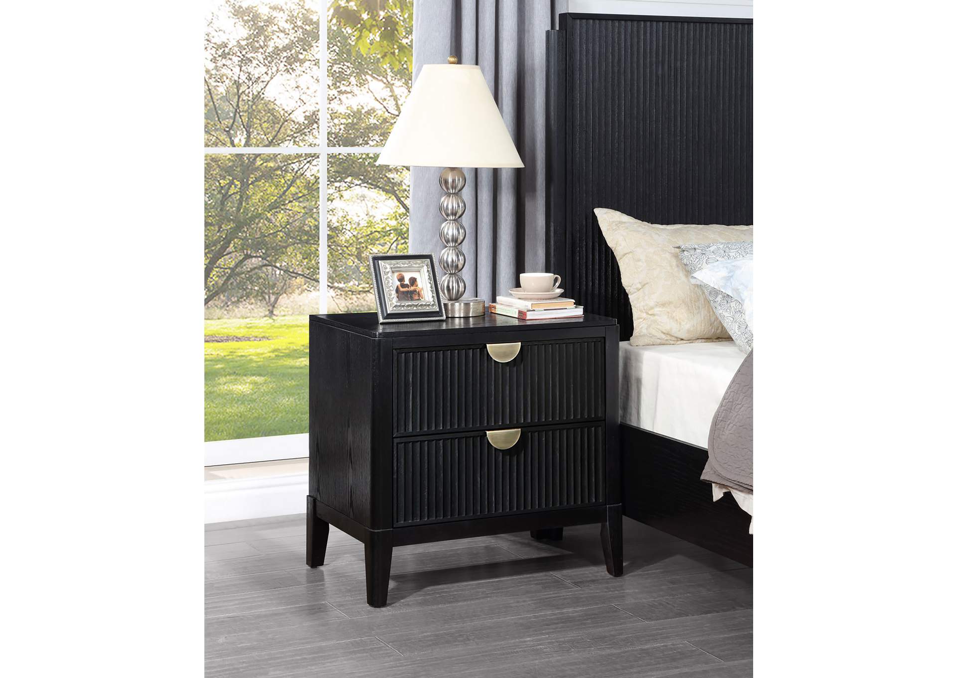 Brookmead 2-drawer Nightstand Black