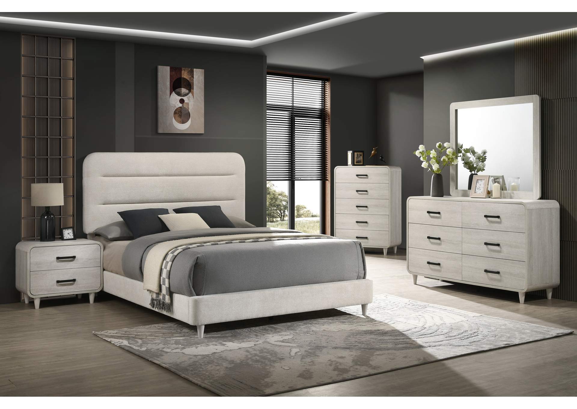 Nyomi King 7-Piece Bedroom Set - White