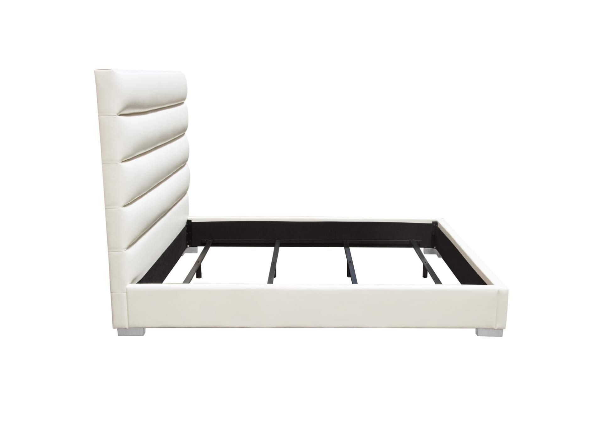 Bardot Channel Tufted Queen Bed In White Leatherette image 3