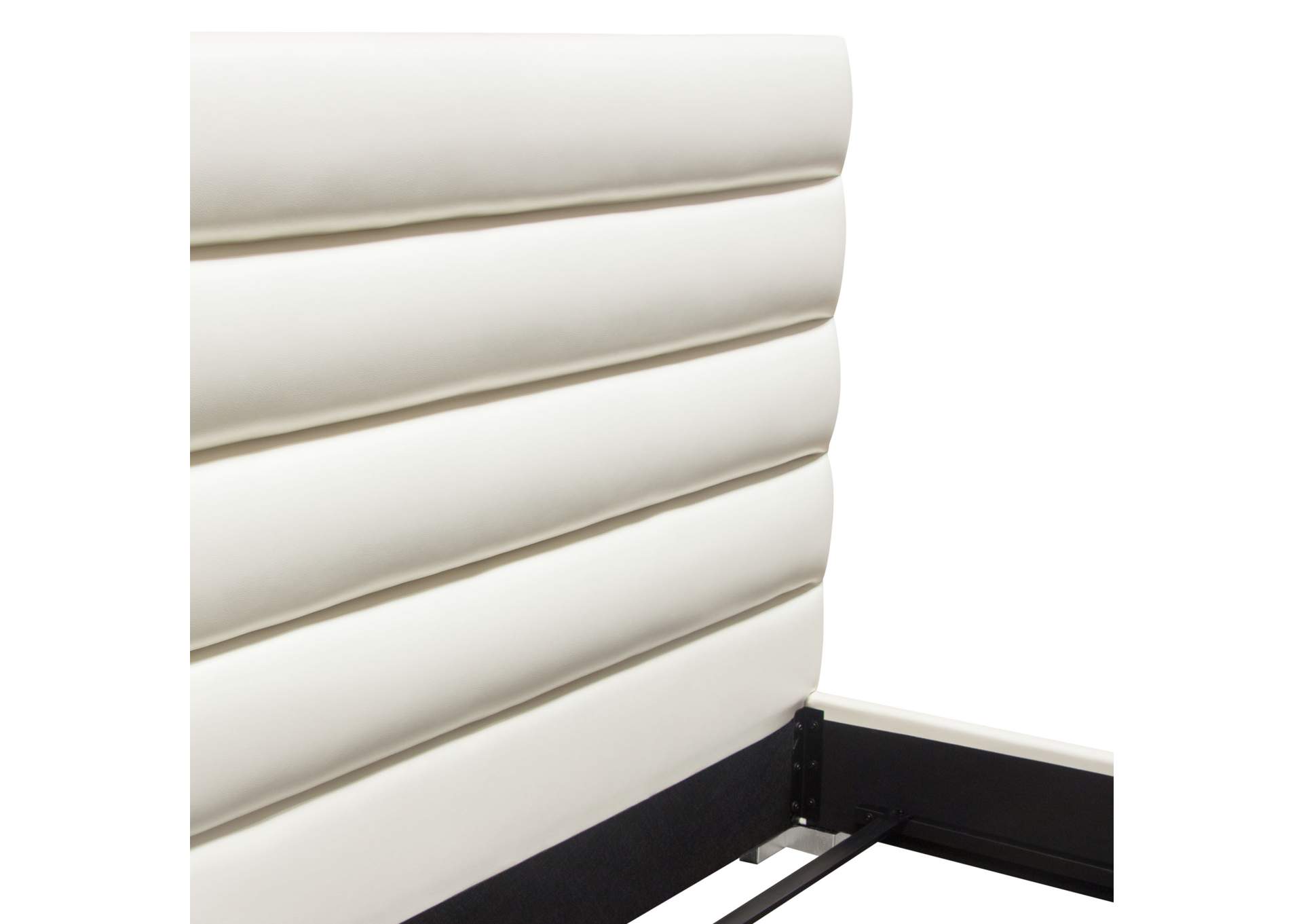 Bardot Channel Tufted Queen Bed In White Leatherette image 11