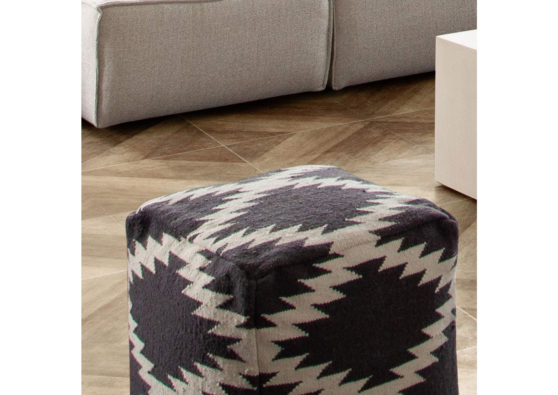 Square Pouf In White/grey Pattern Wool image 6