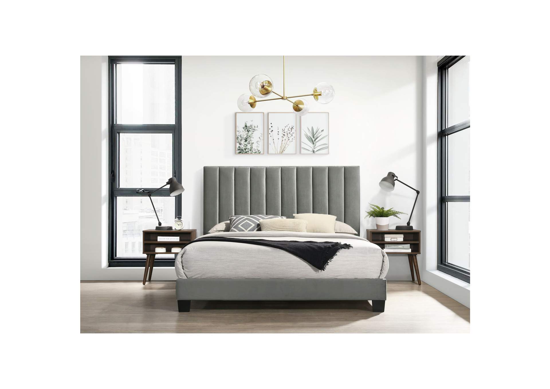 Coyote King Bed With Carroll Grey With Two End Table 3A image 1