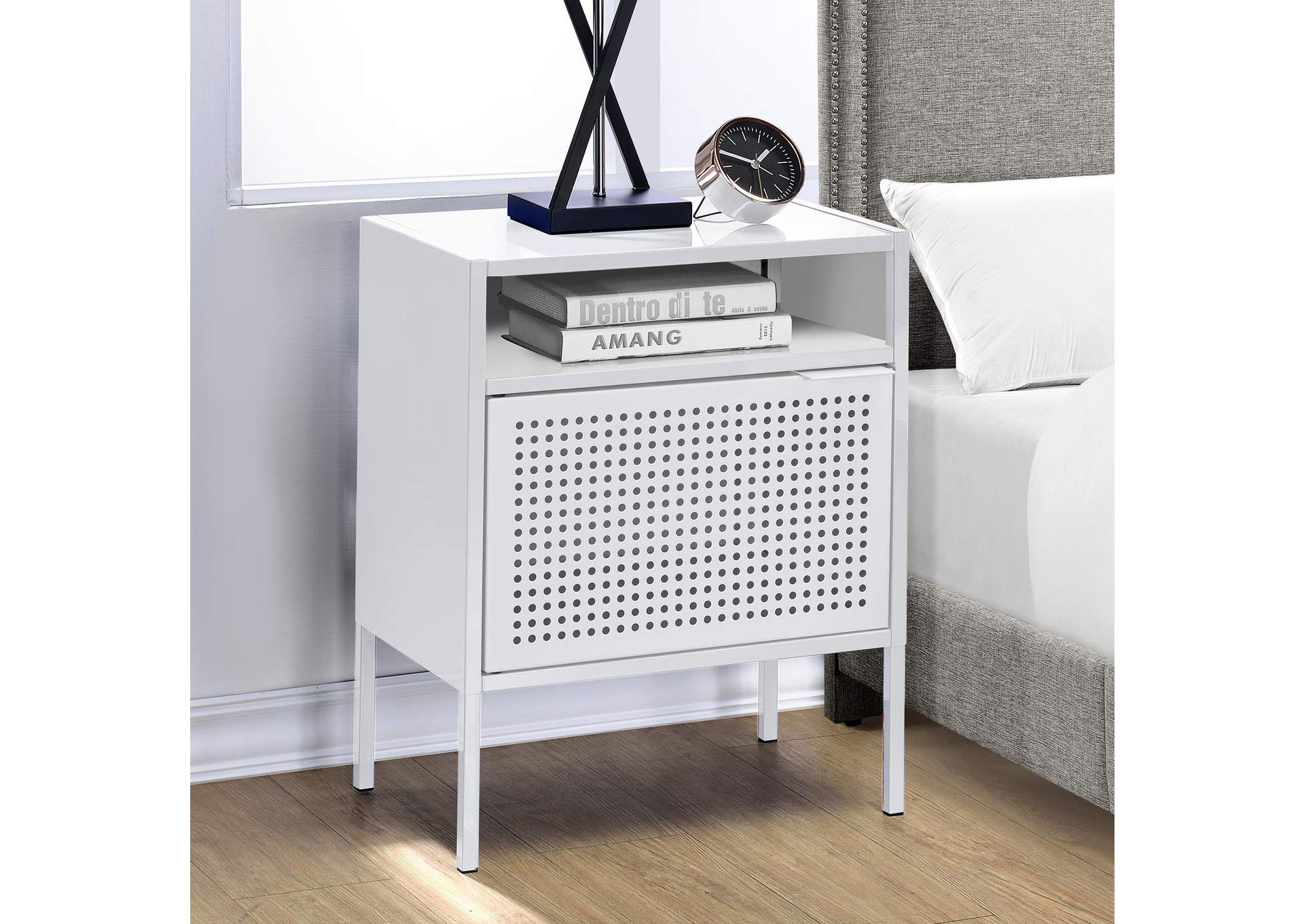 Ember Nightstand C - 1094 White Nightstand With USB image 1
