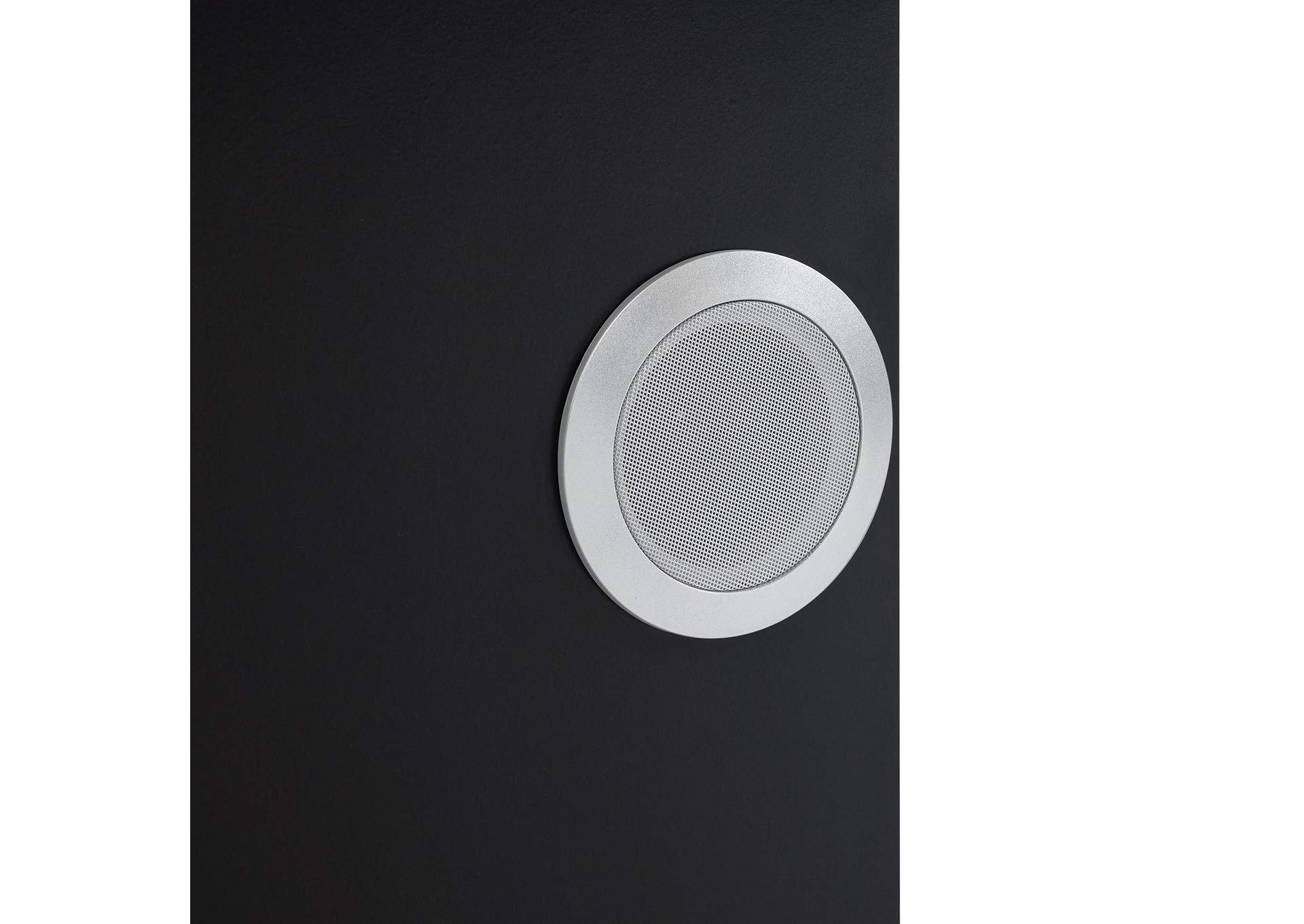 Rio Nightstand With Electronic Features In Black image 9