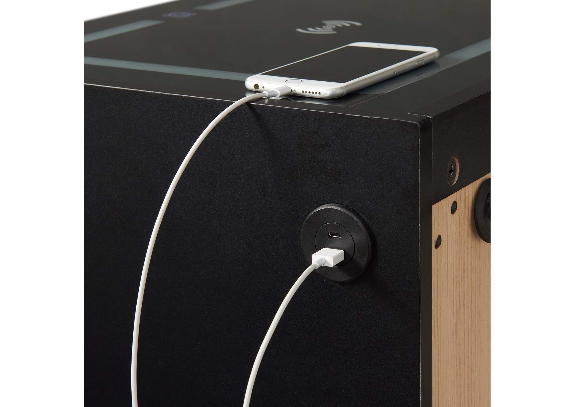 Rio Nightstand With Electronic Features In Black image 6