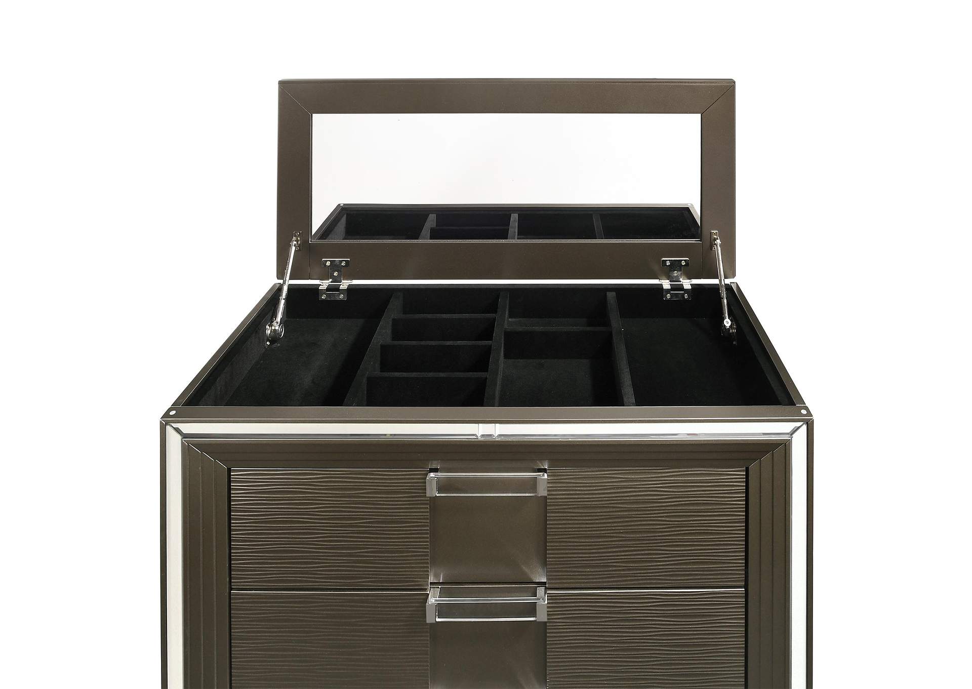 Twenty Nine Chest image 3