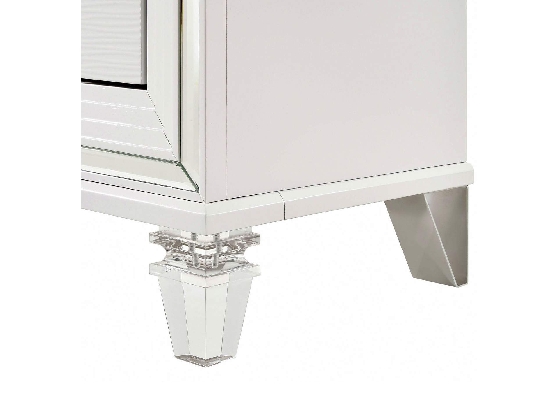 Twenty Nine 3 Piece Dressing Set In White image 9