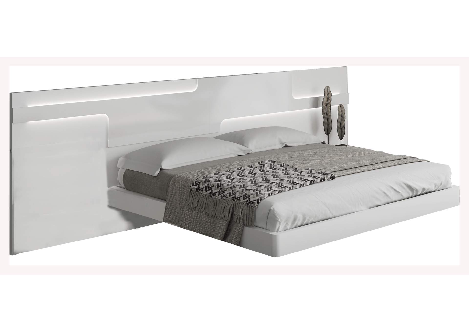 Sara King Bed image 1