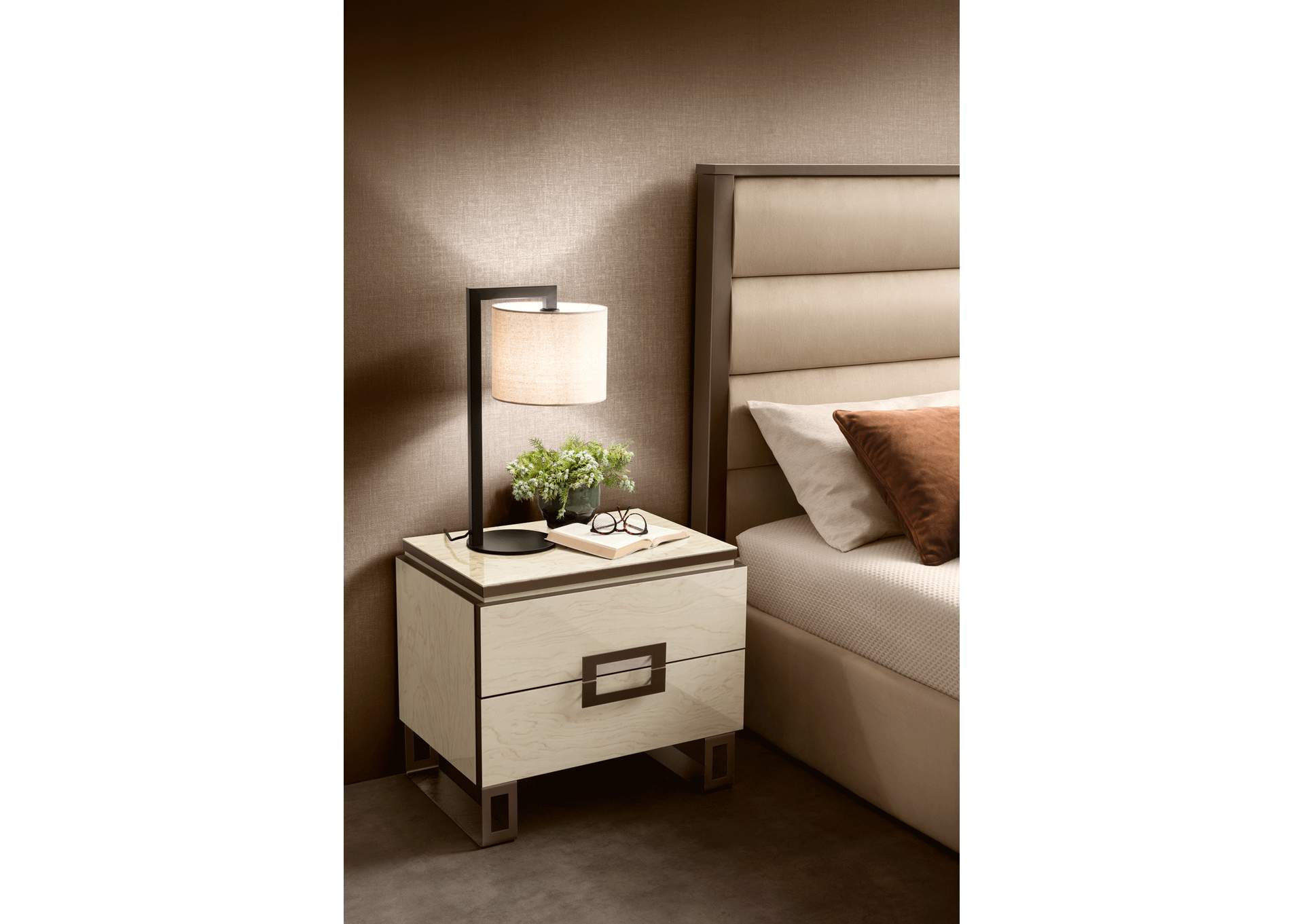 Poesia Bedroom with Light SET image 8