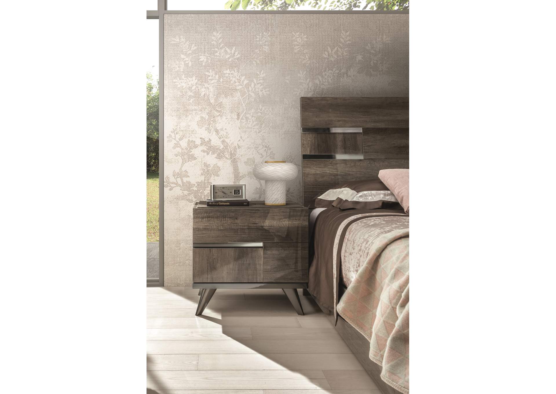 Medea Nightstand SET image 3