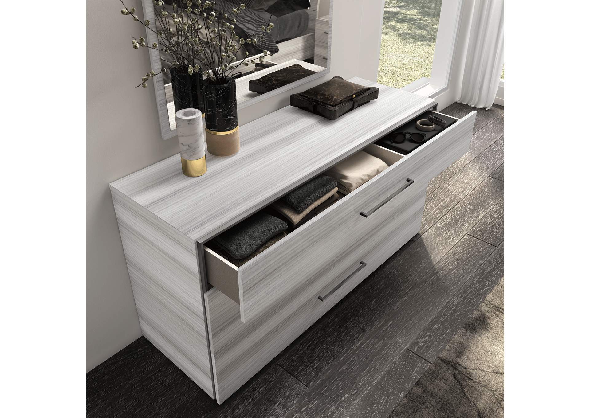 Mia Bedroom with Light SET image 8