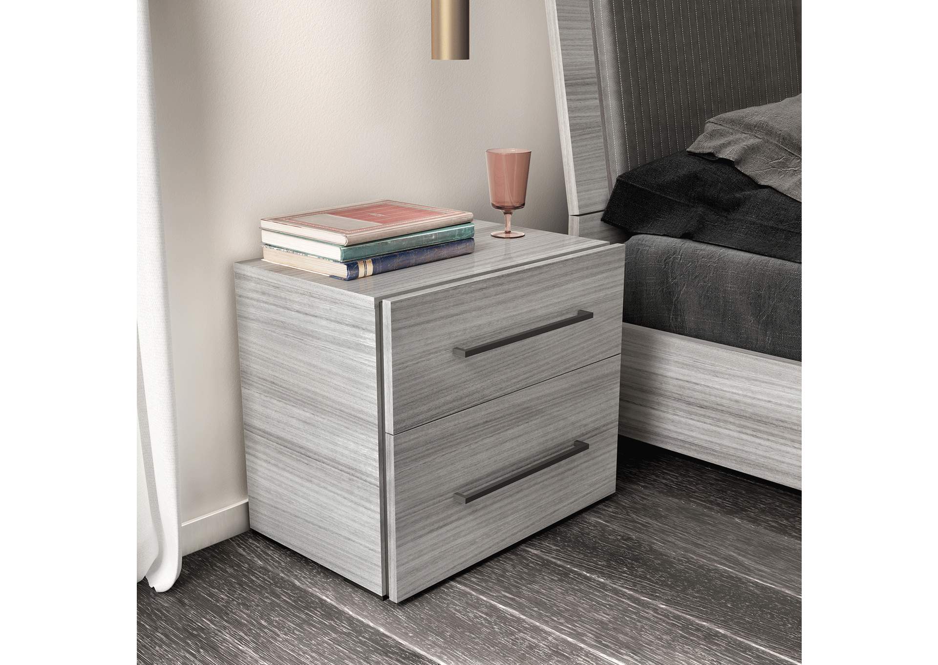 Mia Bedroom with Light SET image 11