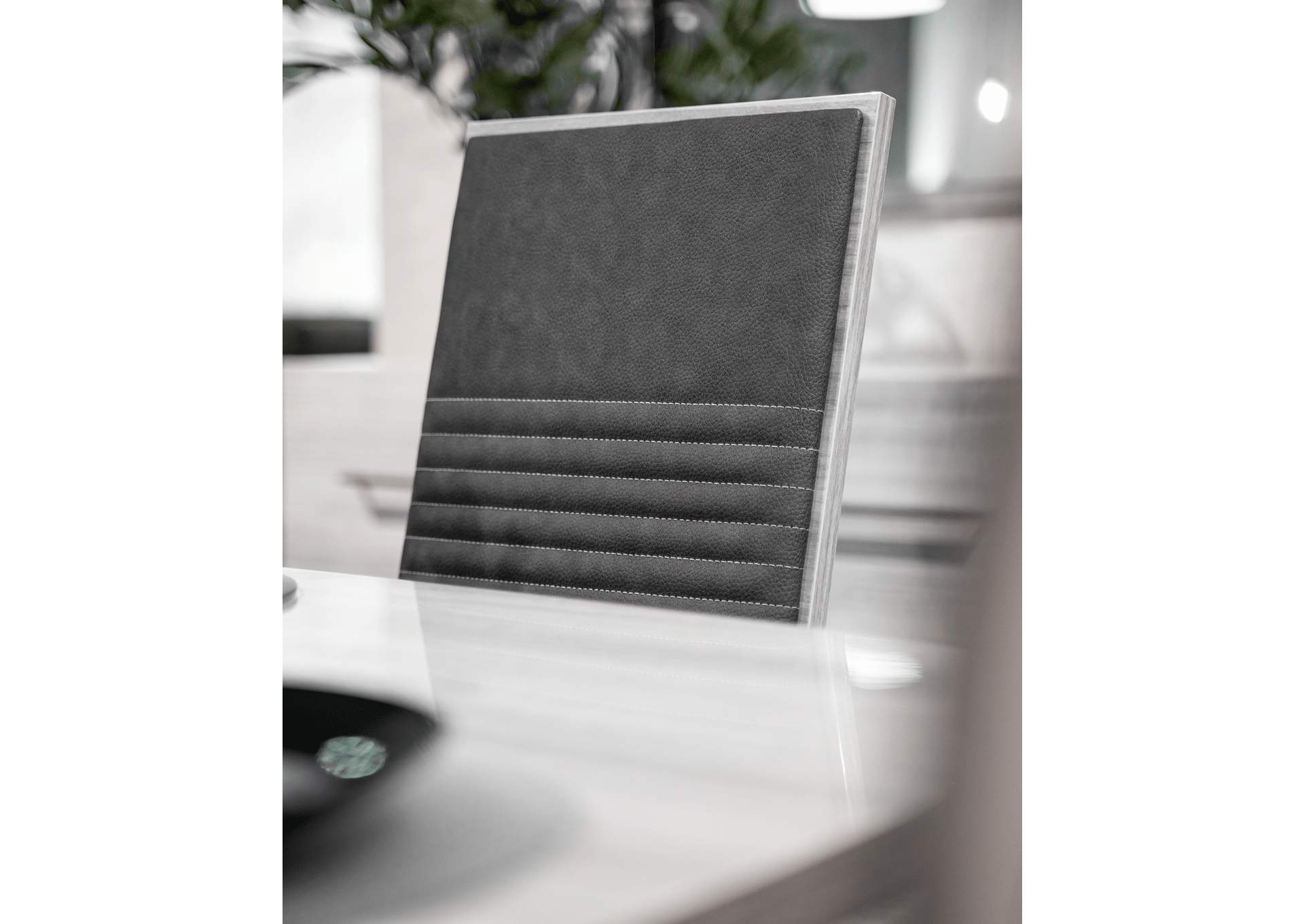 Mia Chair SET image 3