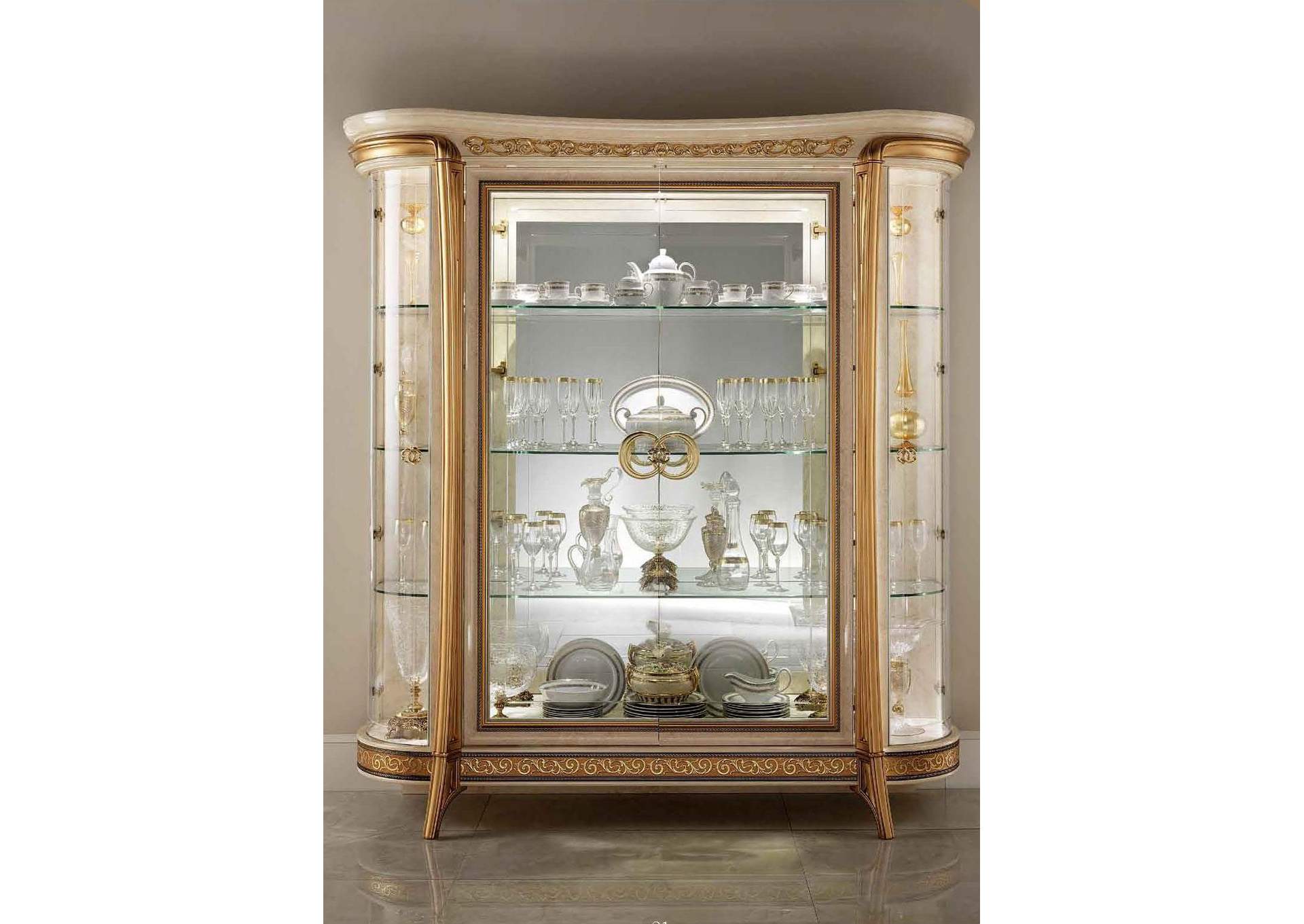 Melodia 4 Door Cabinet image 1