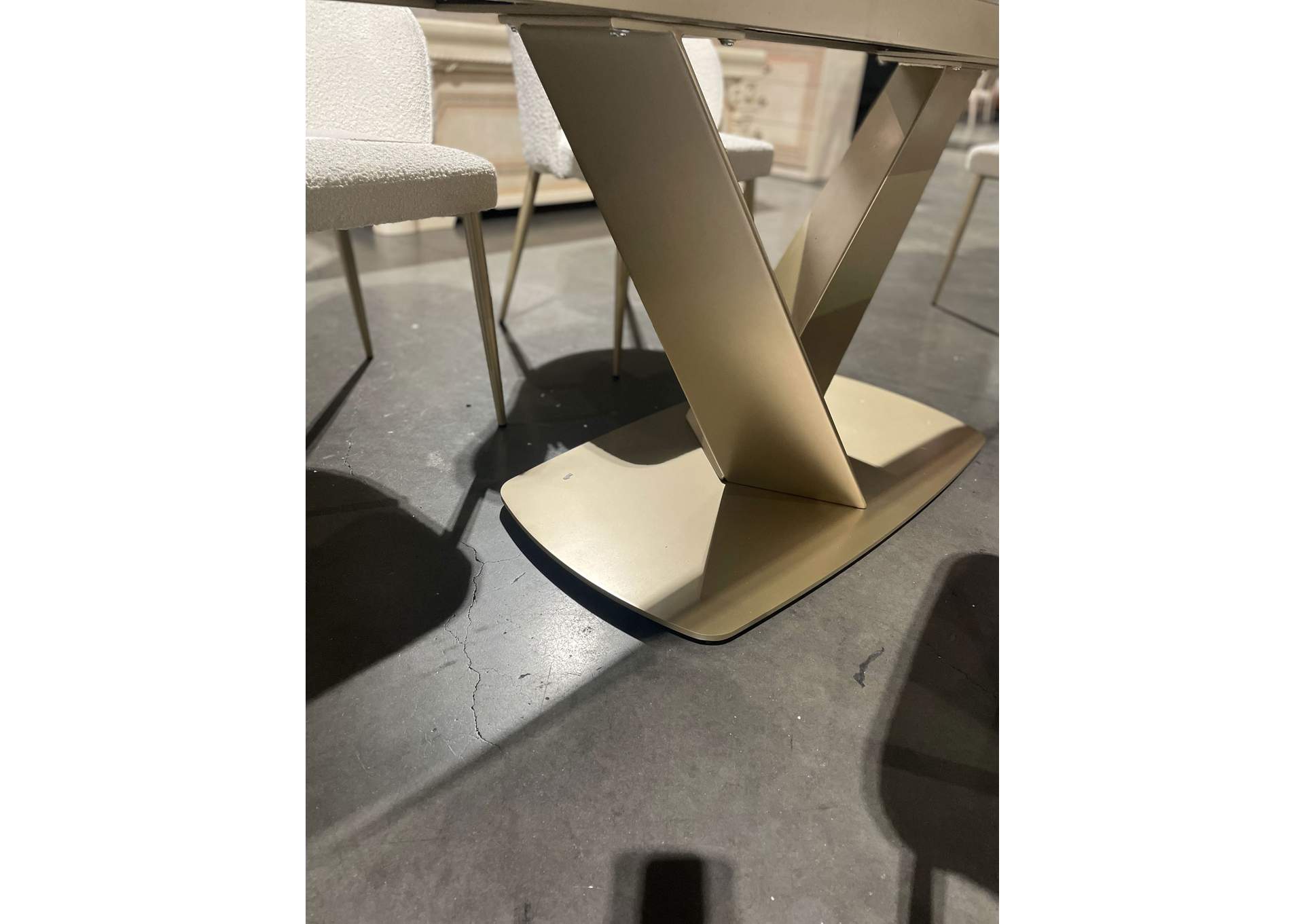 93 Dining Table with 2107 Chairs And 8010 Buffet SET image 4