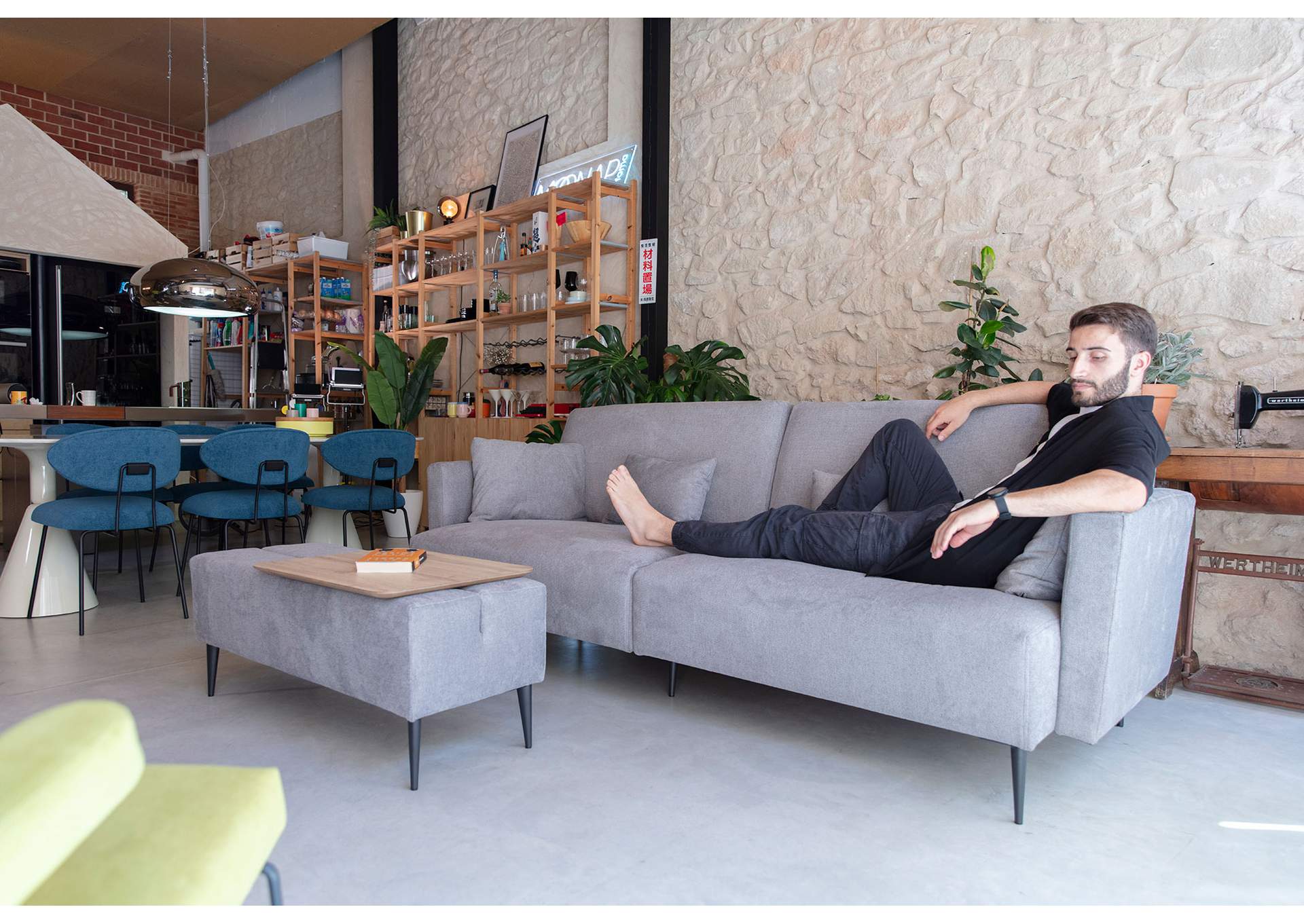 Monroe Grey Living Room SET image 4