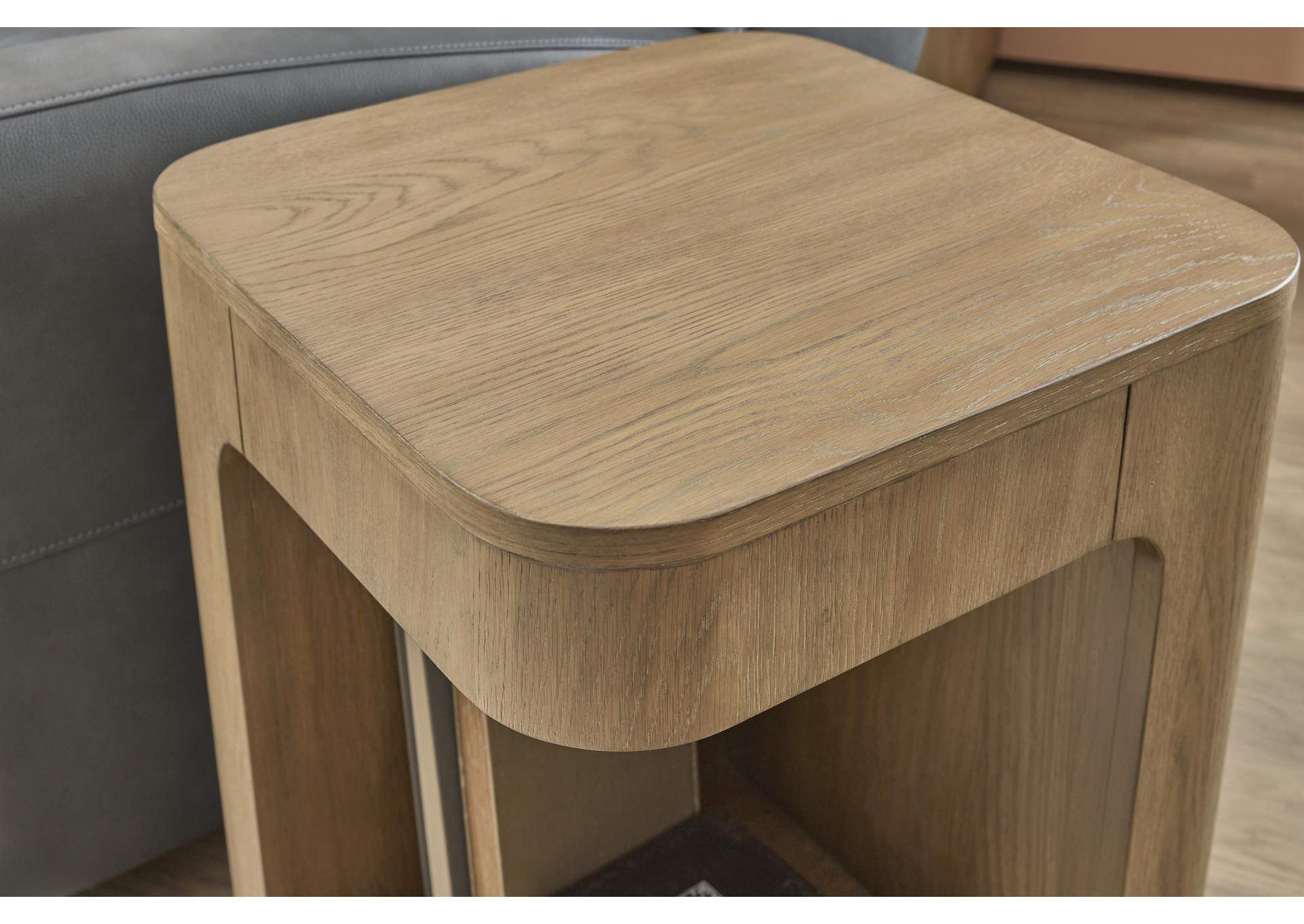 Normandy Chairside Table image 8