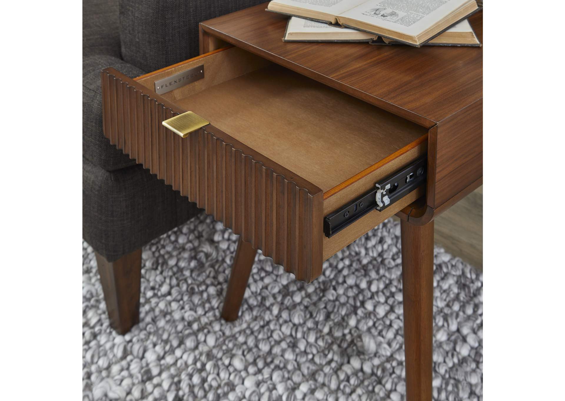 Ludwig End Table image 6