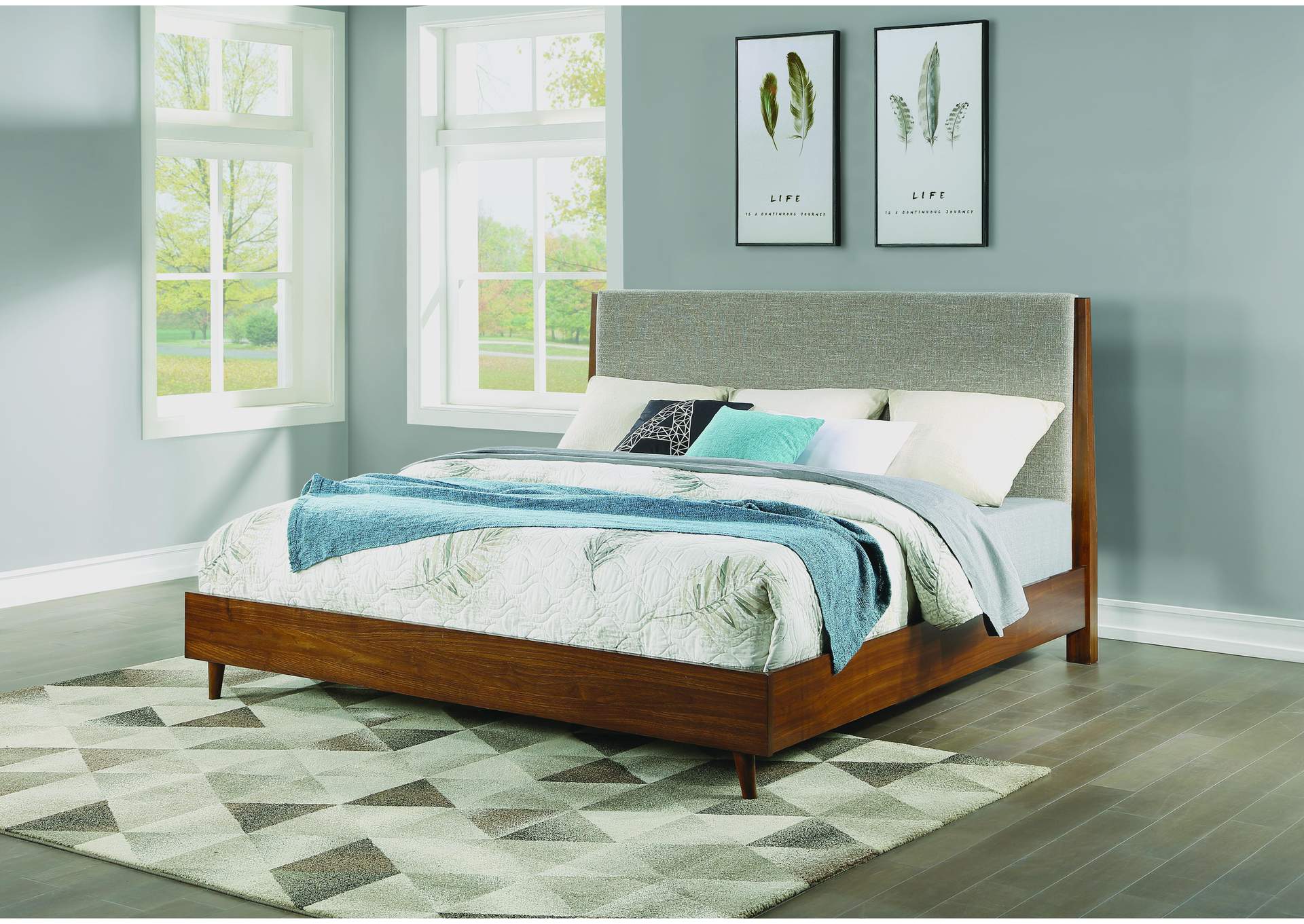 Ludwig King Bed image 4