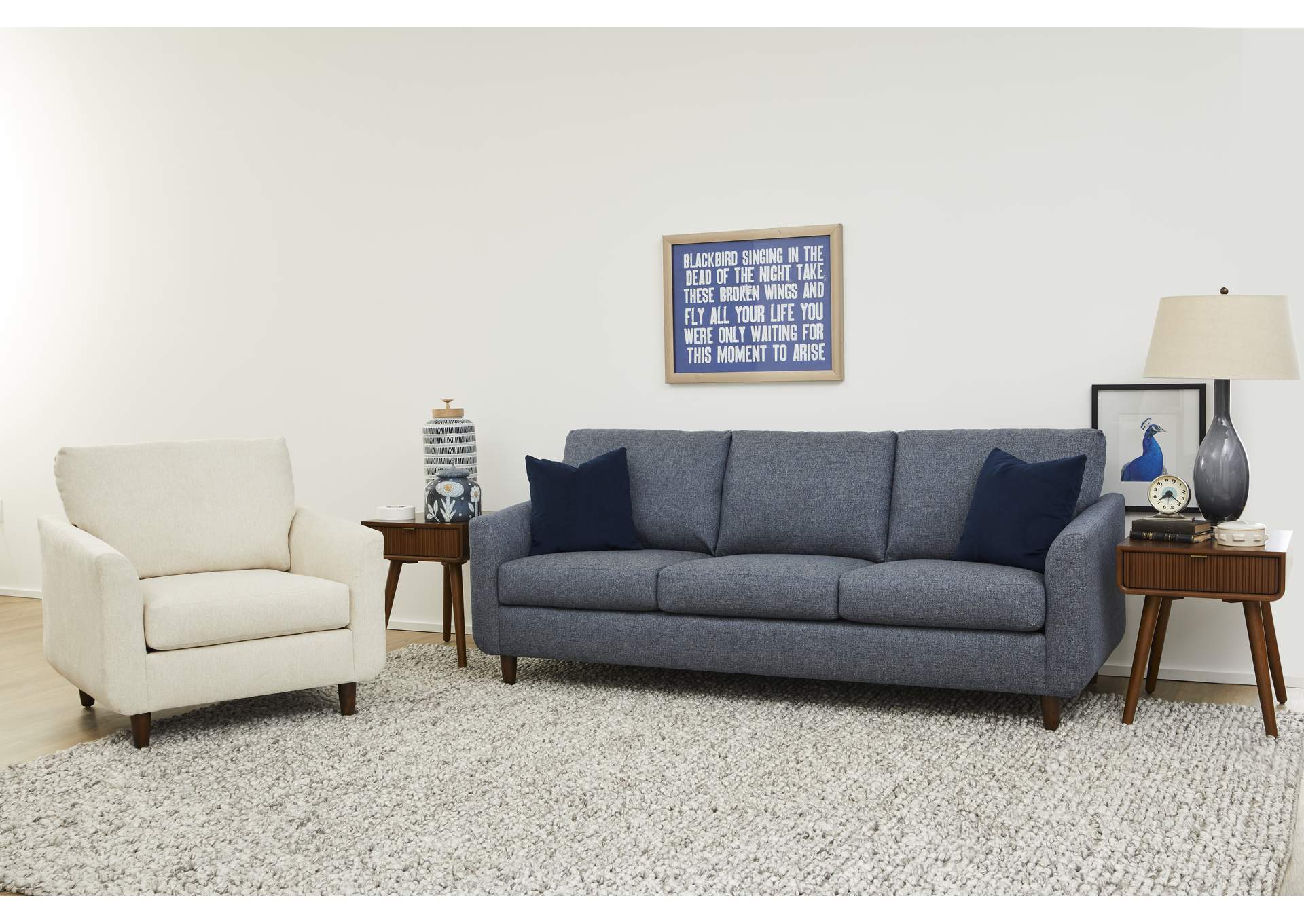 Mia Sofa image 8