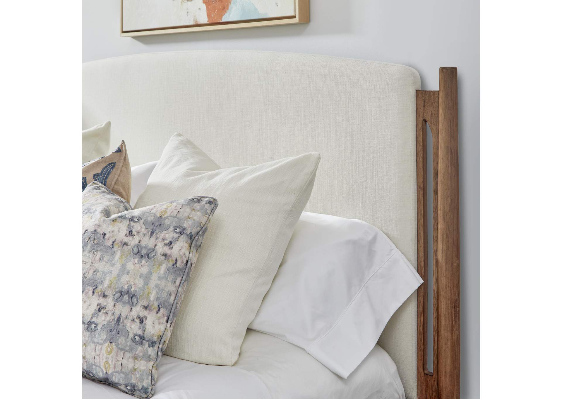Verona King Upholstered Bed image 5