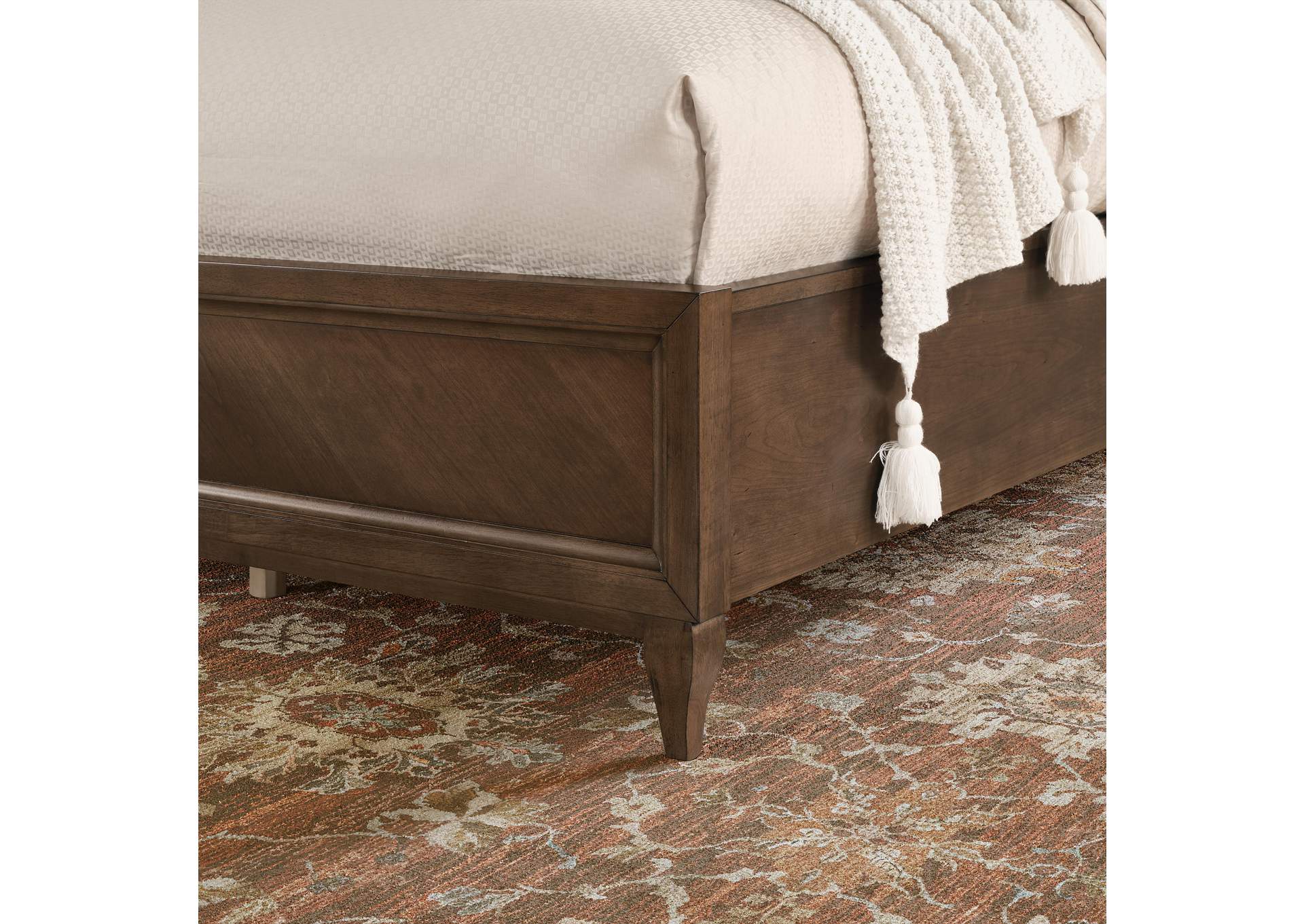 Bellevue King Bed image 9