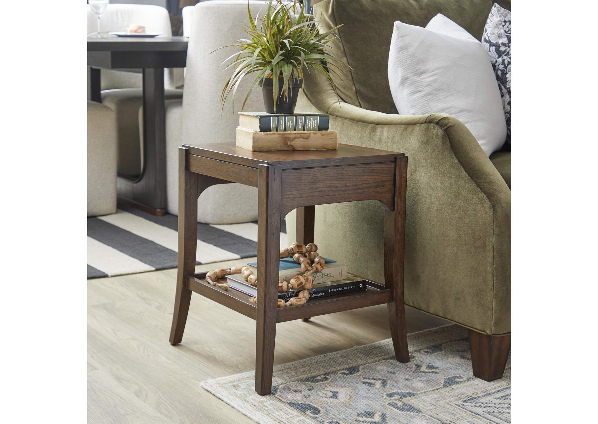 Sylvie Short Bunching Table image 6
