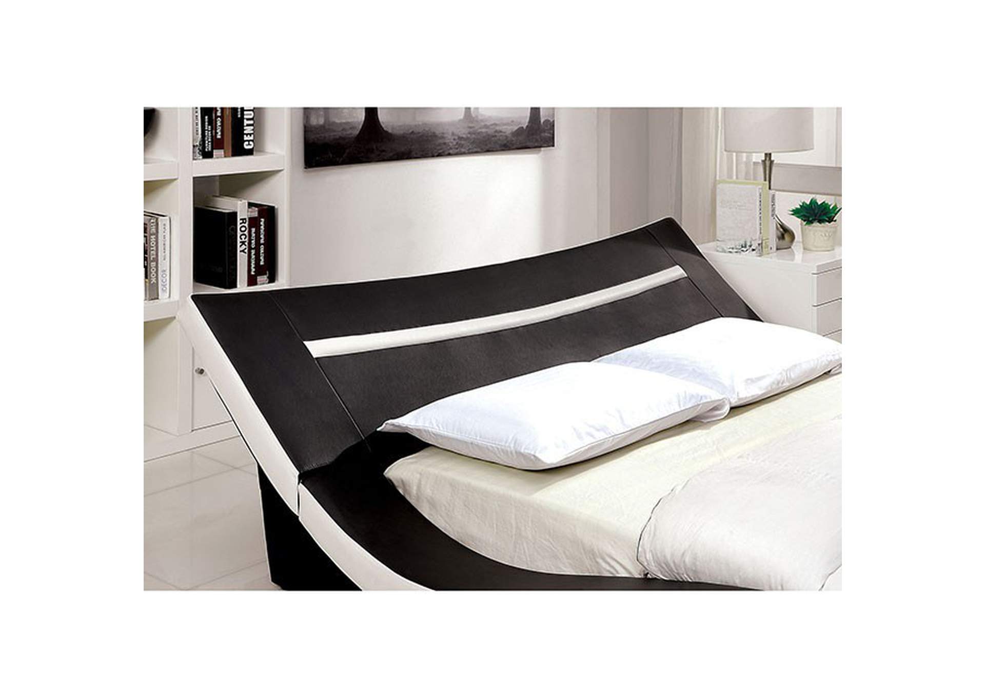 Zelina Bed image 4