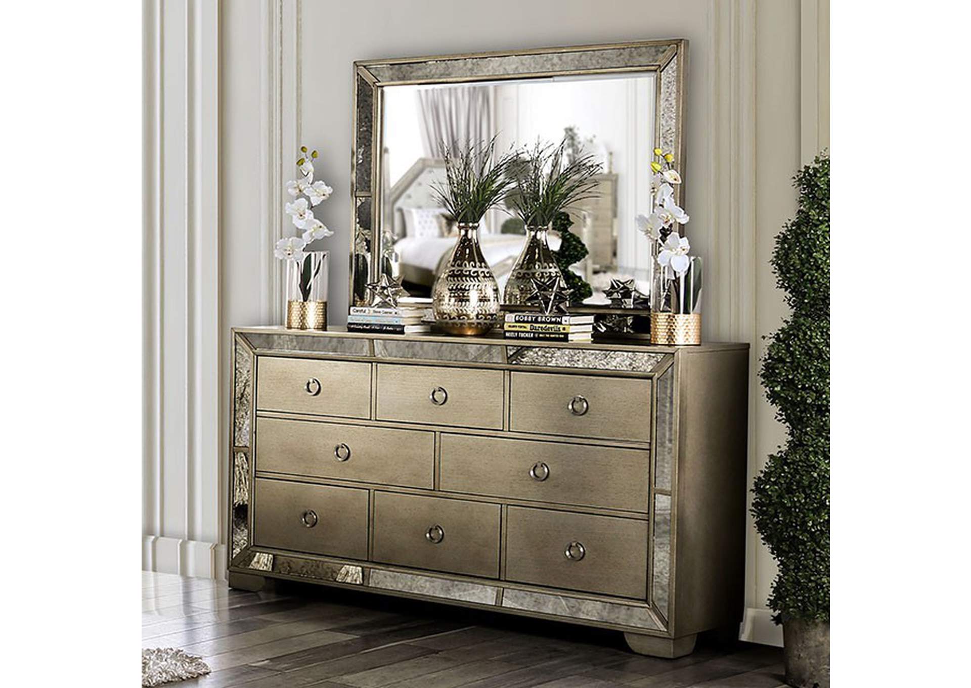 Loraine Mirror