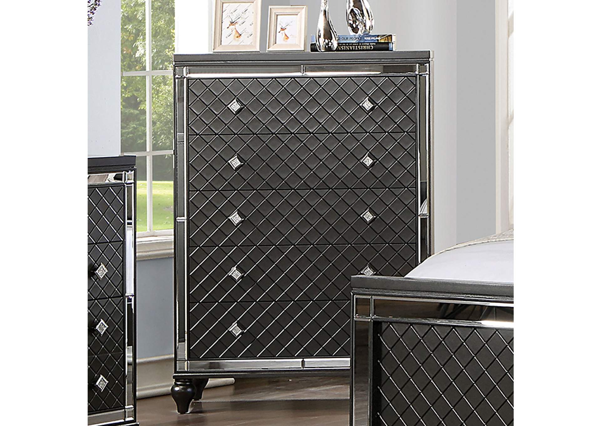Calandria Chest