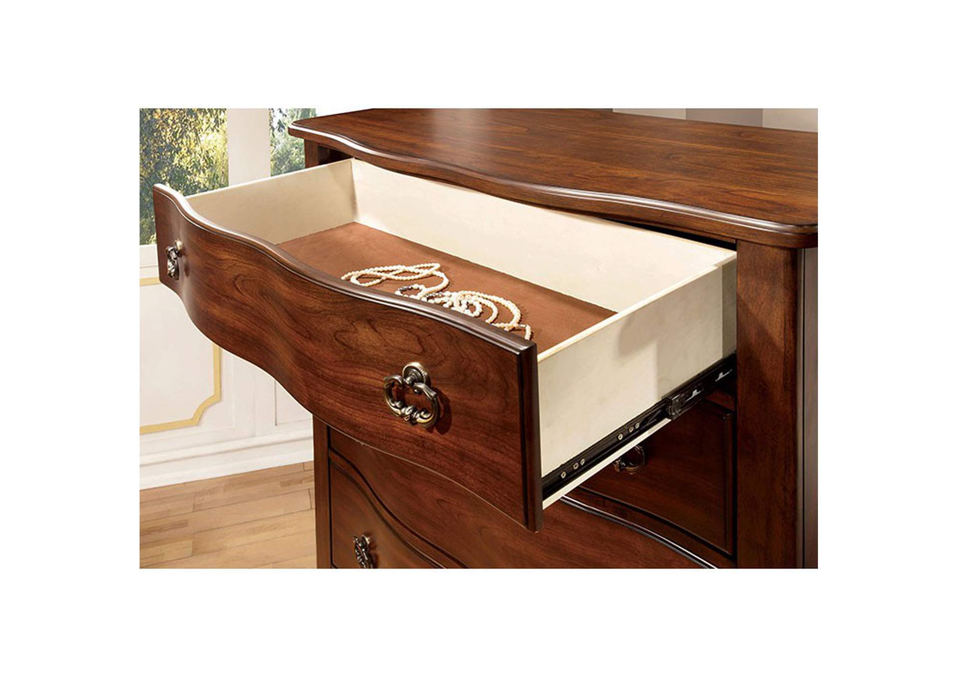 Bellavista Chest image 5