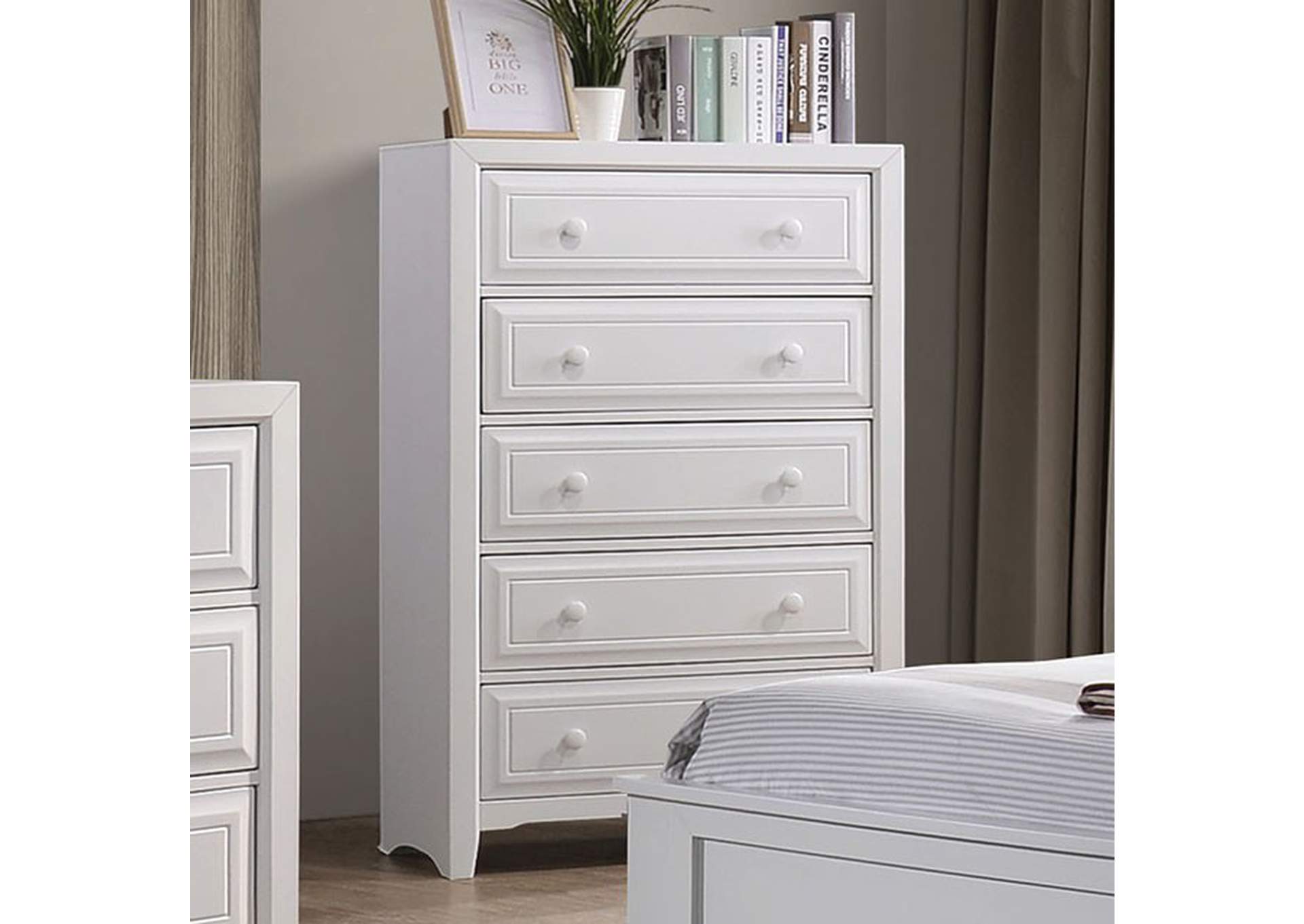 Kirsten Chest image 1