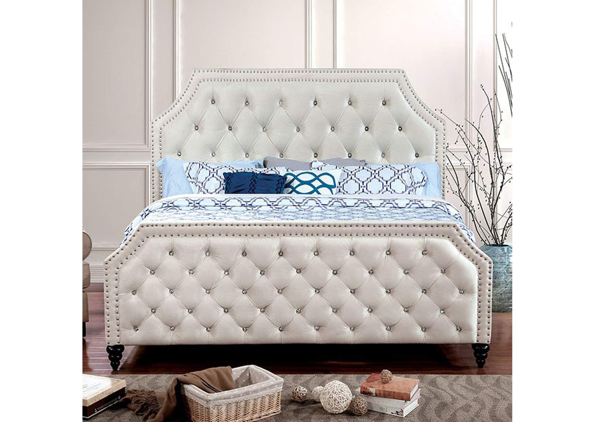 Claudine Bed