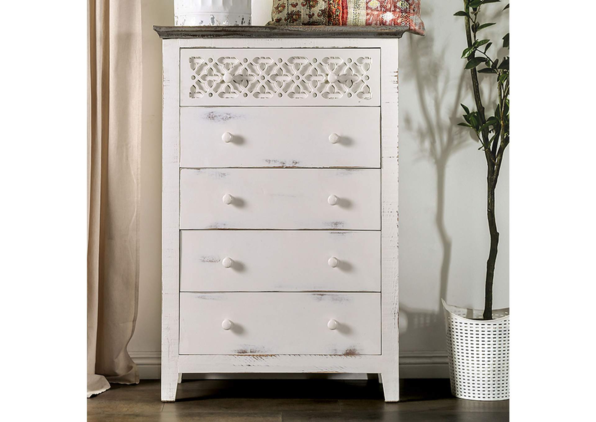 Myrtlemoore Chest image 4