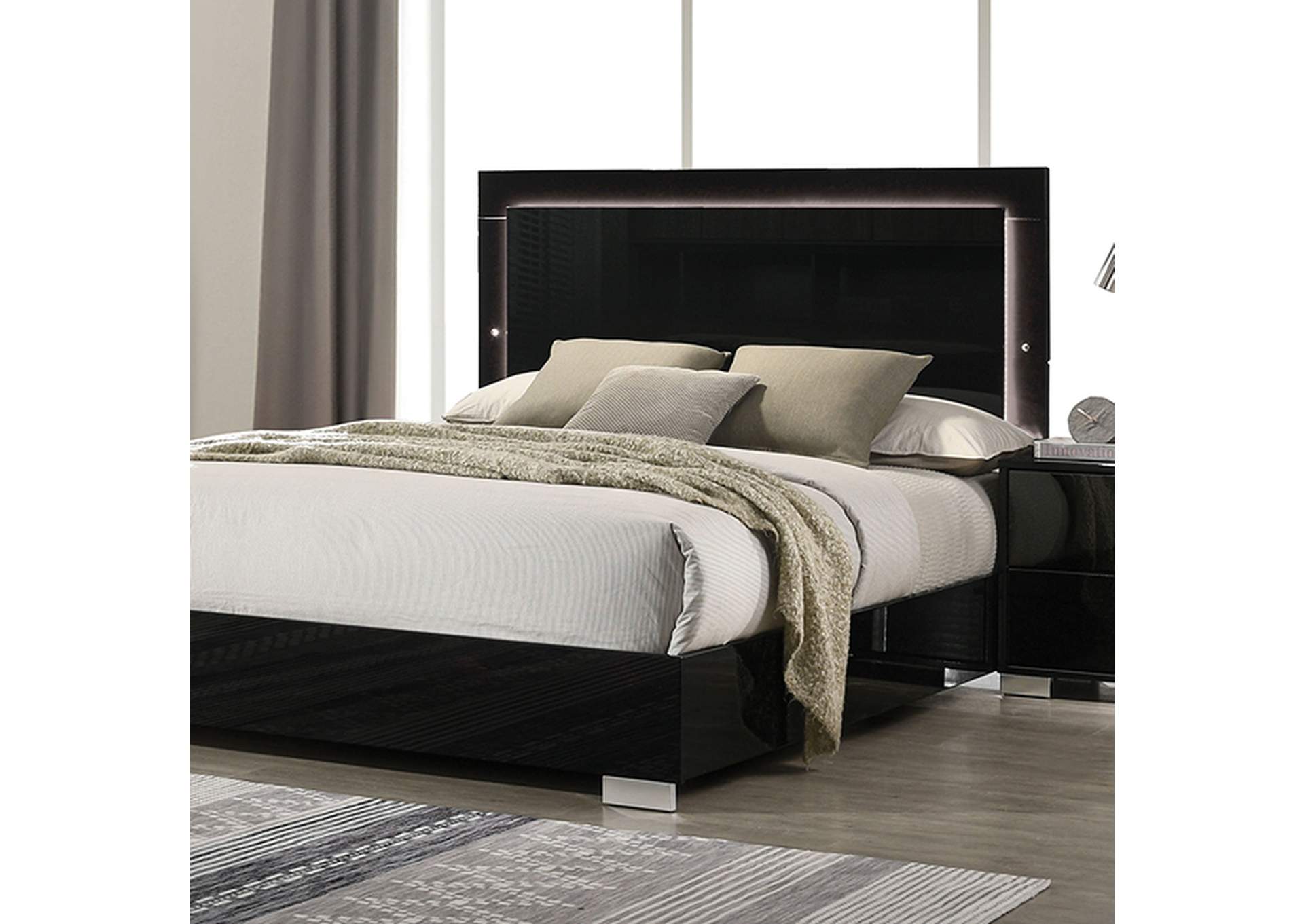 Sinistra Queen Bed image 1