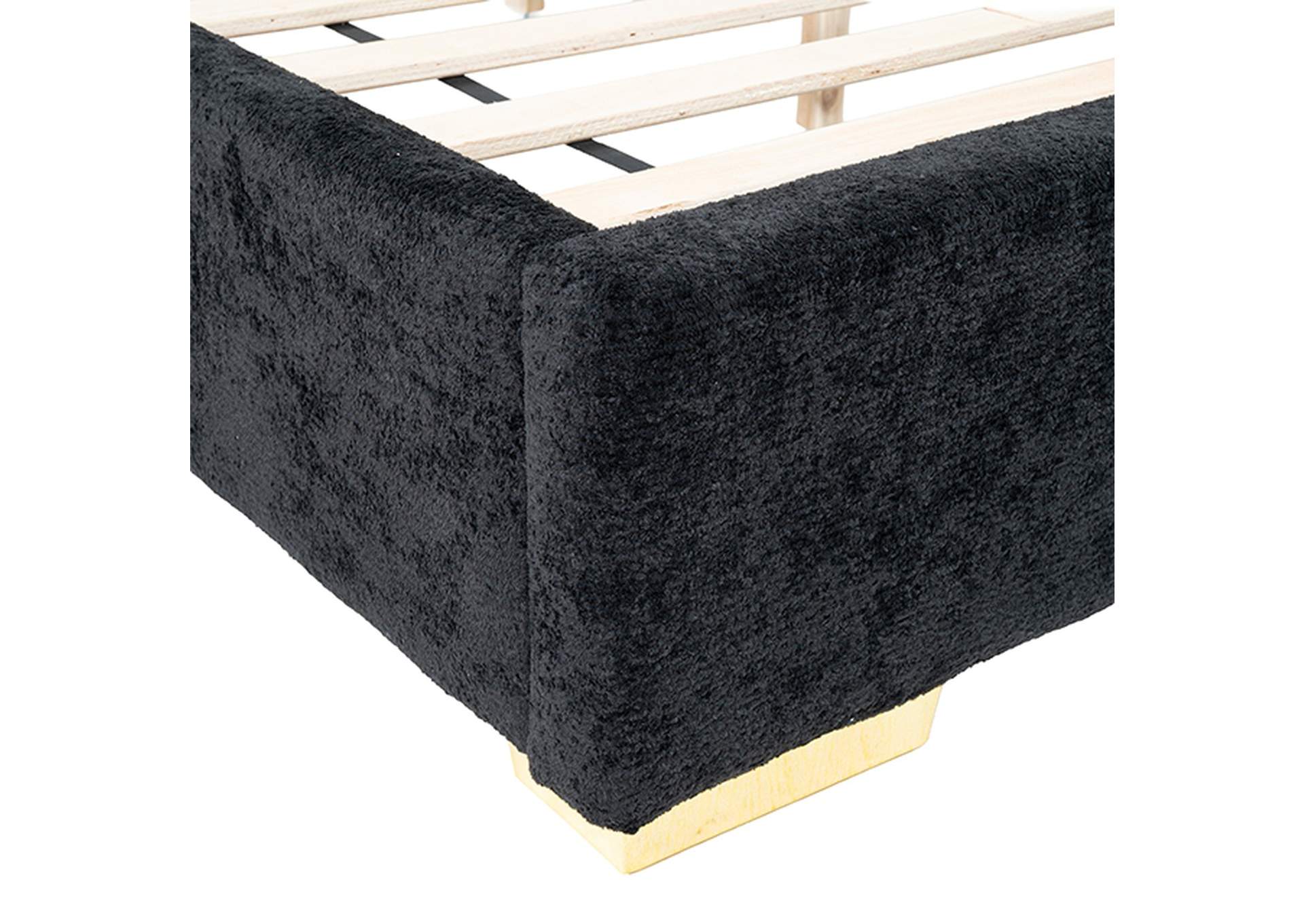 Danvers E.King Bed image 5