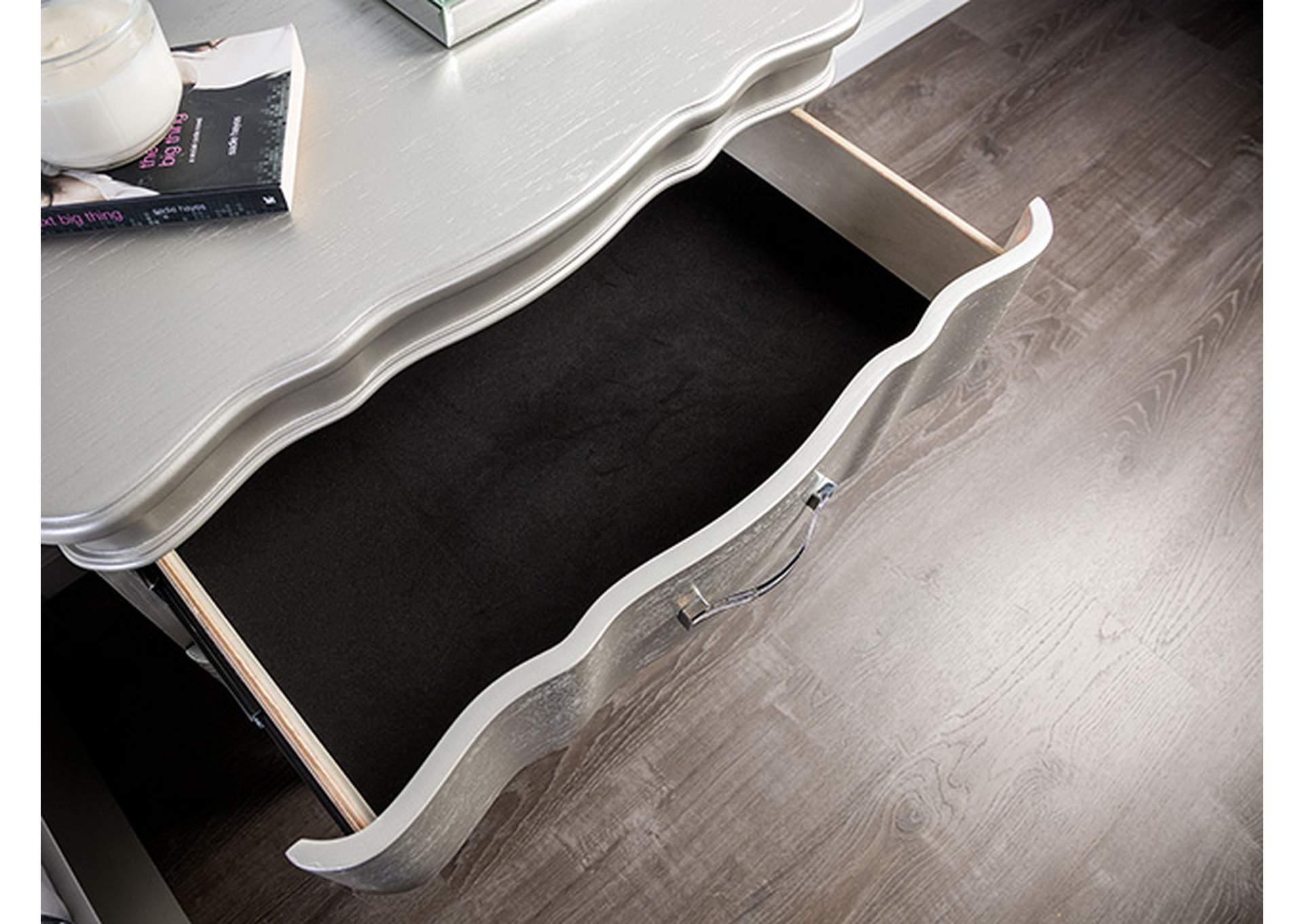 Melodi Parc Dresser