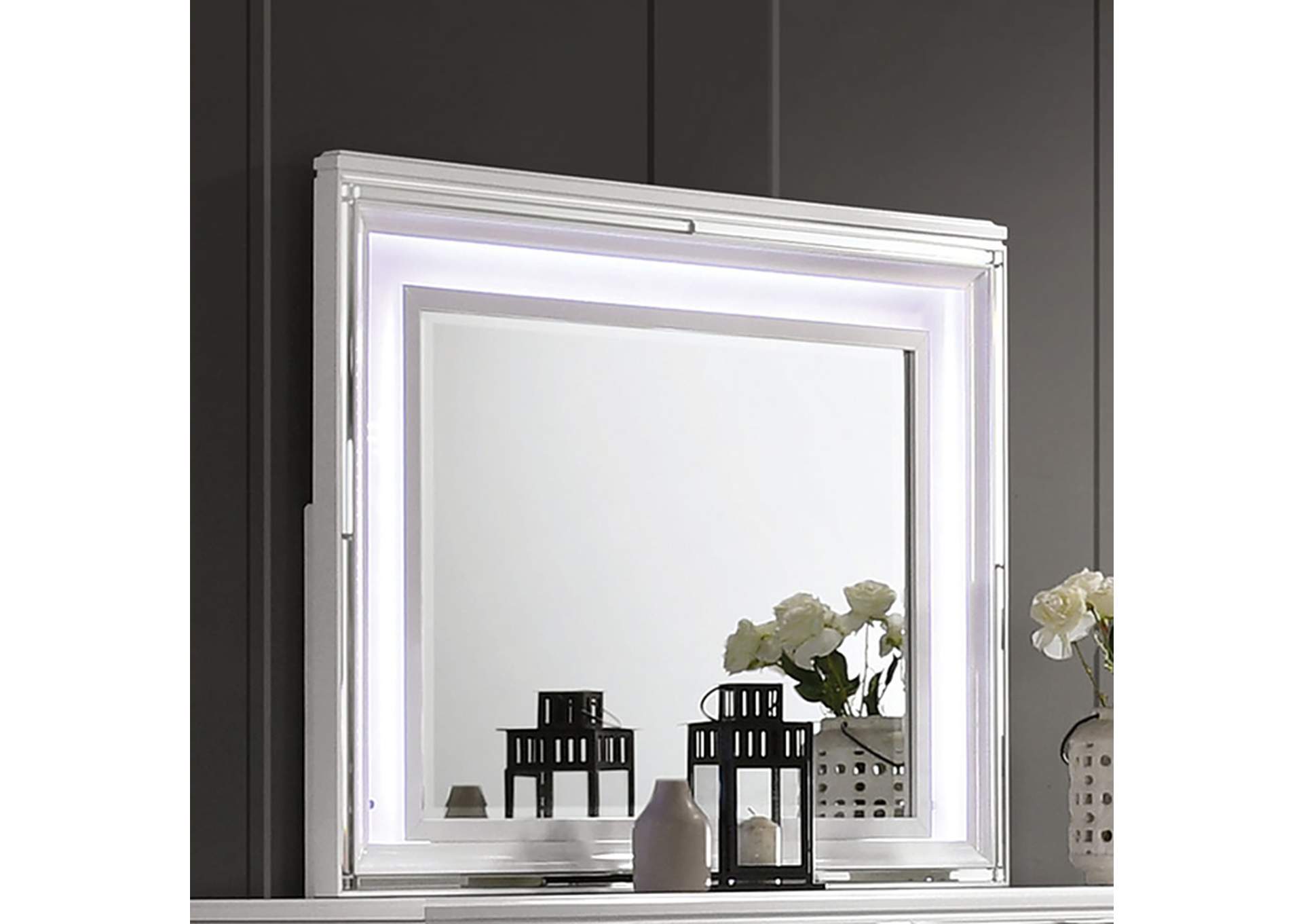 Emmeline Mirror