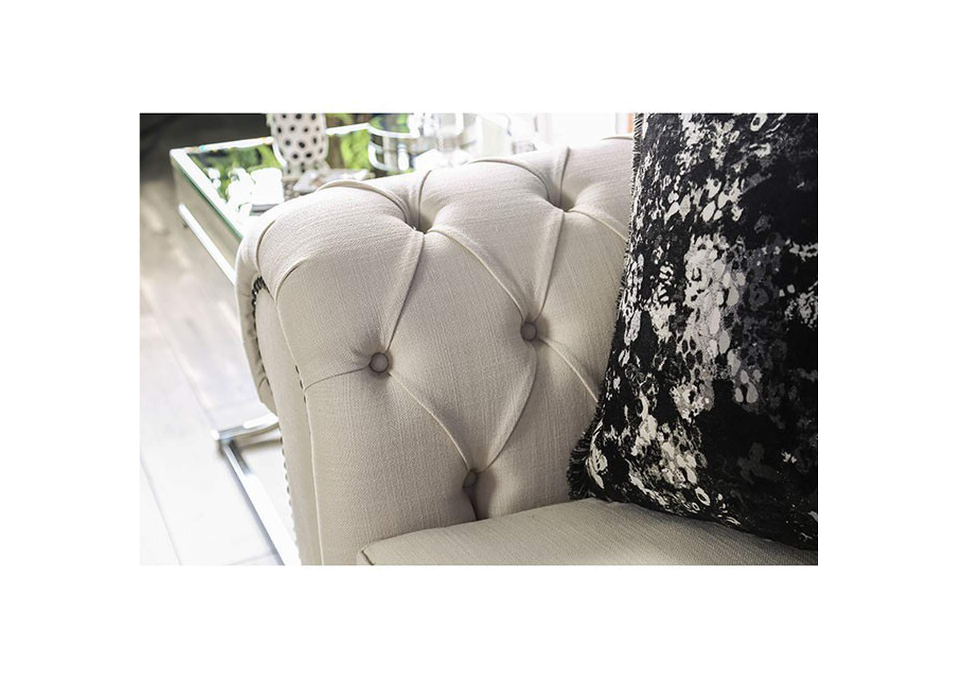 Gilda Love Seat