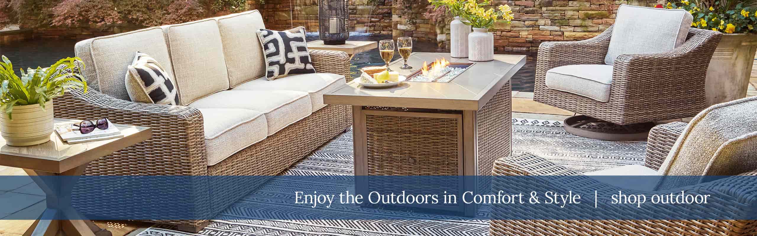 Shop Outdoor