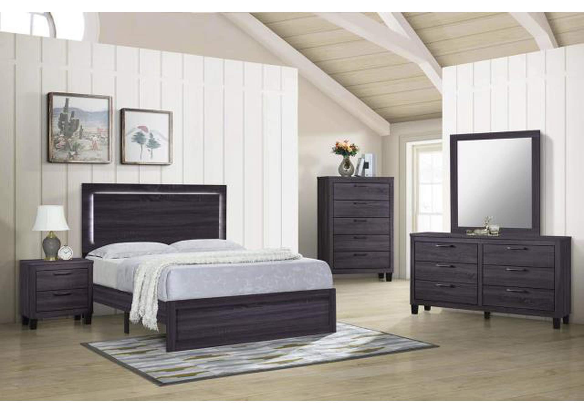 B051 Grey Chest