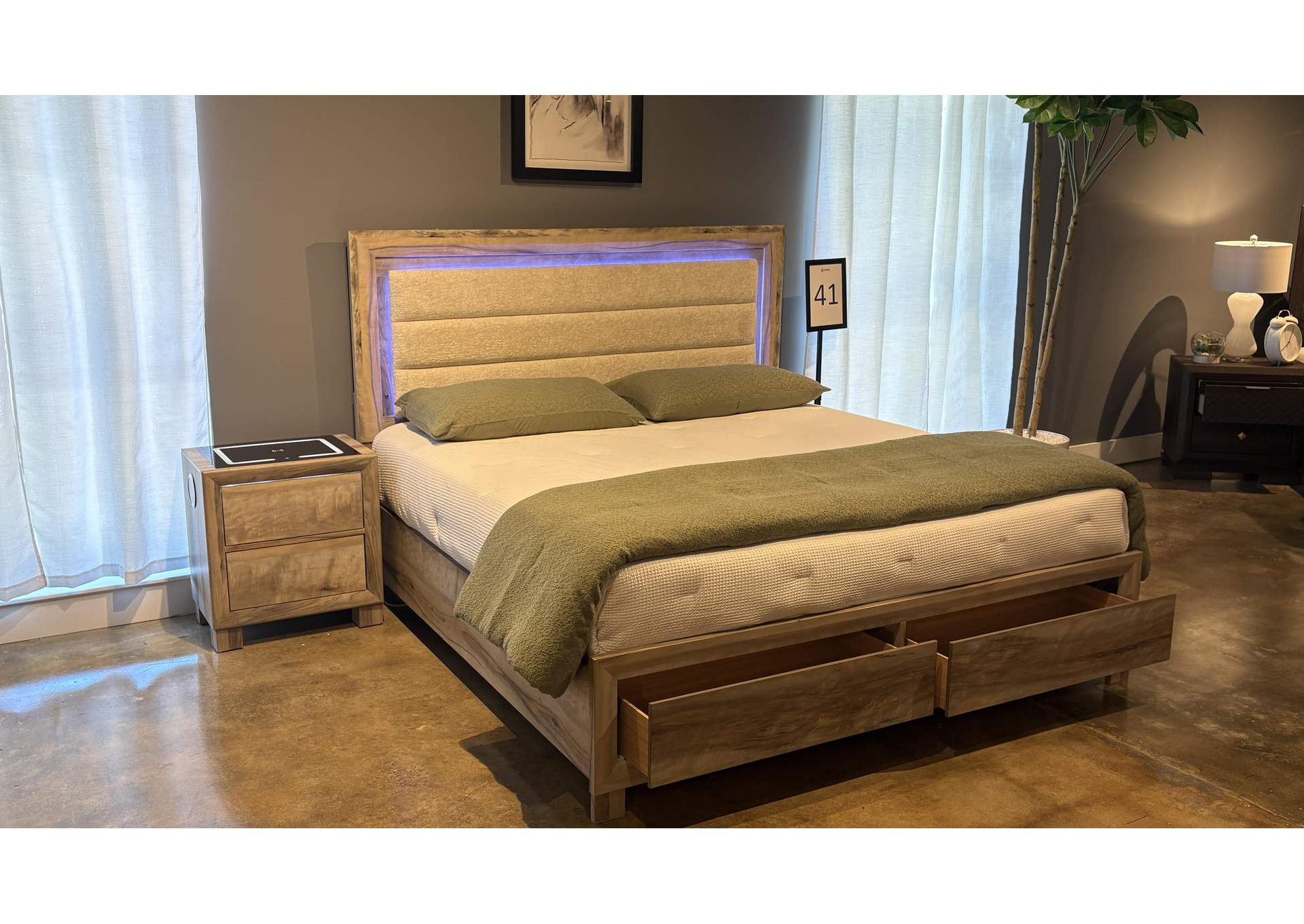 CALLIE BROWN FULL BED GROUP image 1